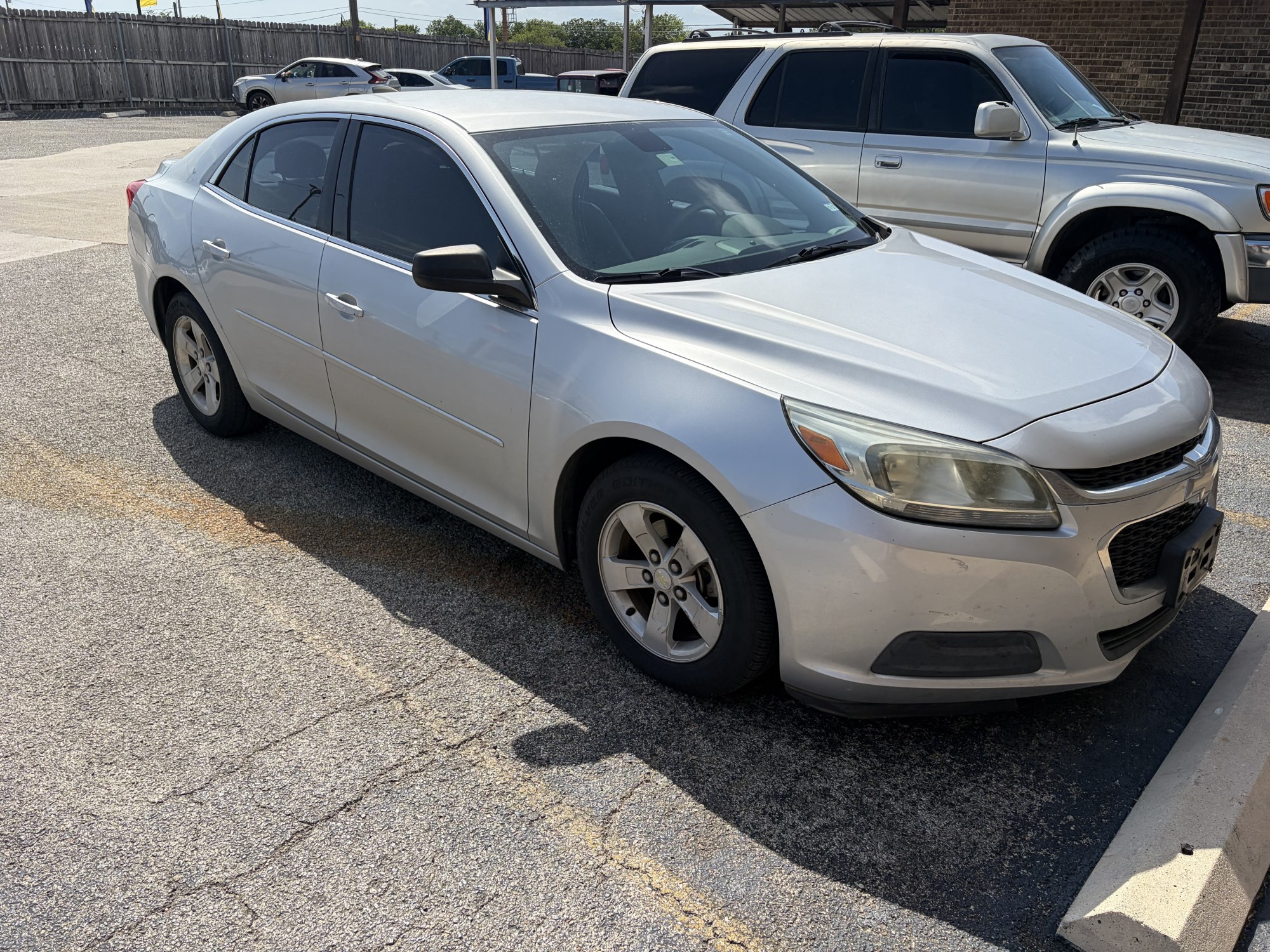 View vehicle photo 2