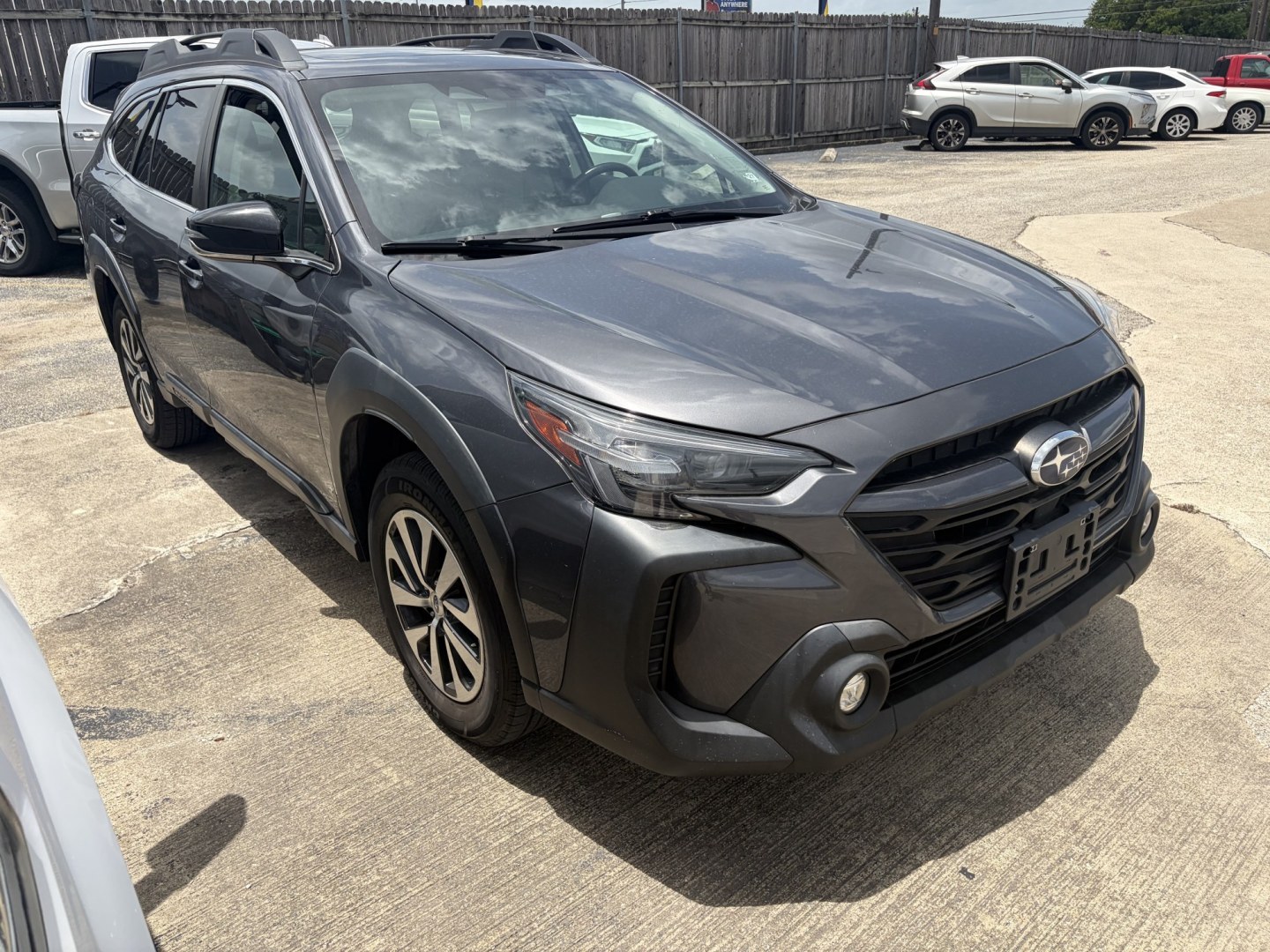 2023 Gray Subaru Outback Premium (4S4BTAFC7P3) with an 2.5L H4 DOHC 16V engine, CVT transmission, located at 1687 Business 35 S, New Braunfels, TX, 78130, (830) 625-7159, 29.655487, -98.051491- Photo#1