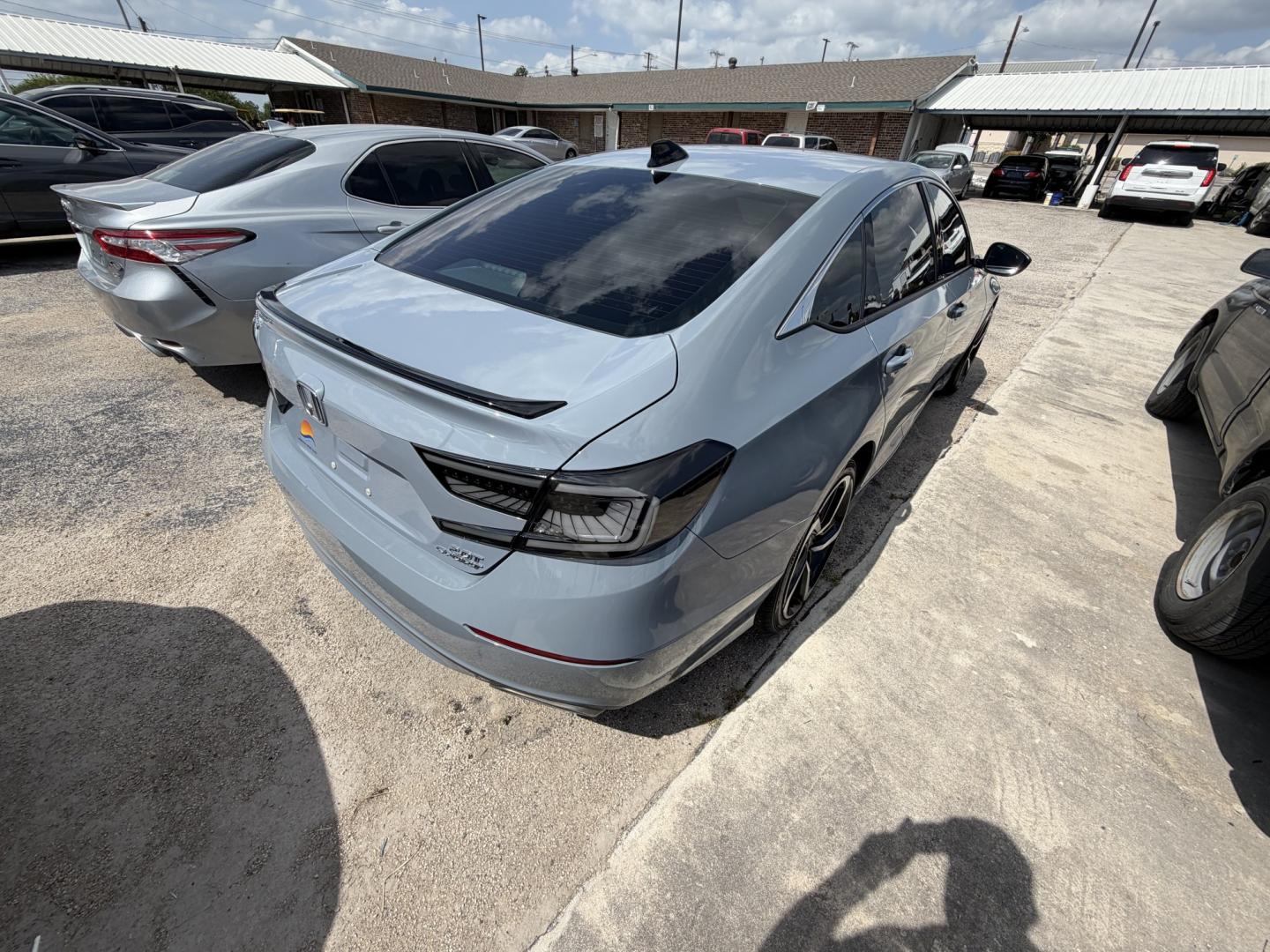 2022 Gray Honda Accord Sport 2.0T (1HGCV2F32NA) with an 2.0L L4 DOHC 16V TURBO engine, 10A transmission, located at 1687 Business 35 S, New Braunfels, TX, 78130, (830) 625-7159, 29.655487, -98.051491- Photo#4