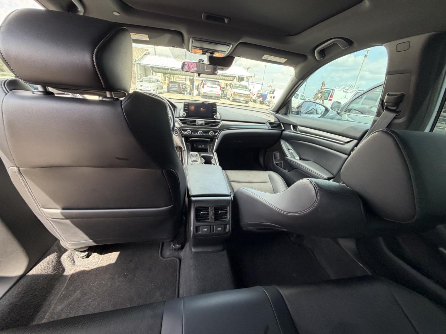 2022 Gray Honda Accord Sport 2.0T (1HGCV2F32NA) with an 2.0L L4 DOHC 16V TURBO engine, 10A transmission, located at 1687 Business 35 S, New Braunfels, TX, 78130, (830) 625-7159, 29.655487, -98.051491- Photo#7