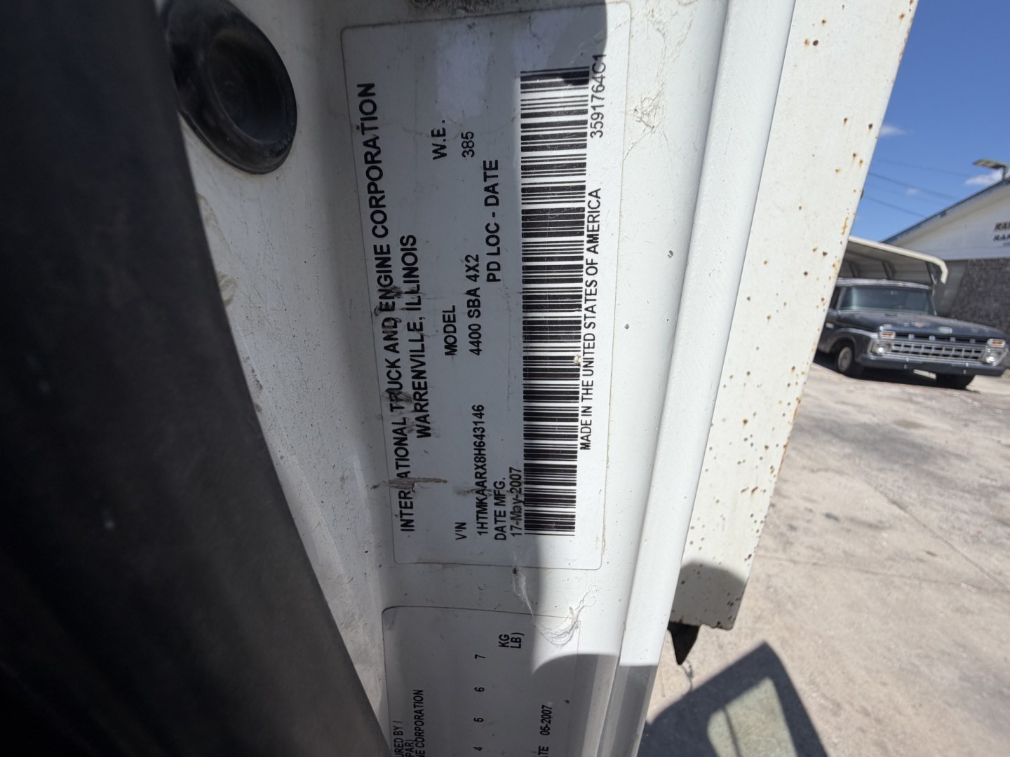 2008 White International 4400 - (1HTMKAARX8H) with an 7.6L L6 DIESEL MaxxStar engine, located at 1687 Business 35 S, New Braunfels, TX, 78130, (830) 625-7159, 29.655487, -98.051491- Photo#14