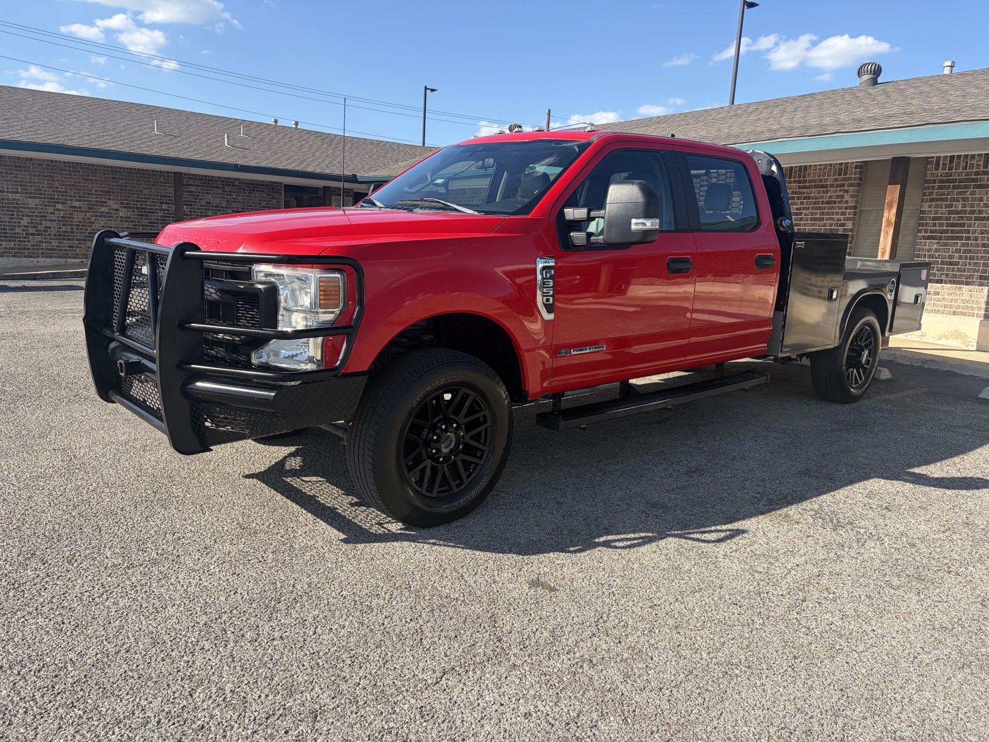 photo of 2022 Ford F-350 SD XL Crew Cab 4WD