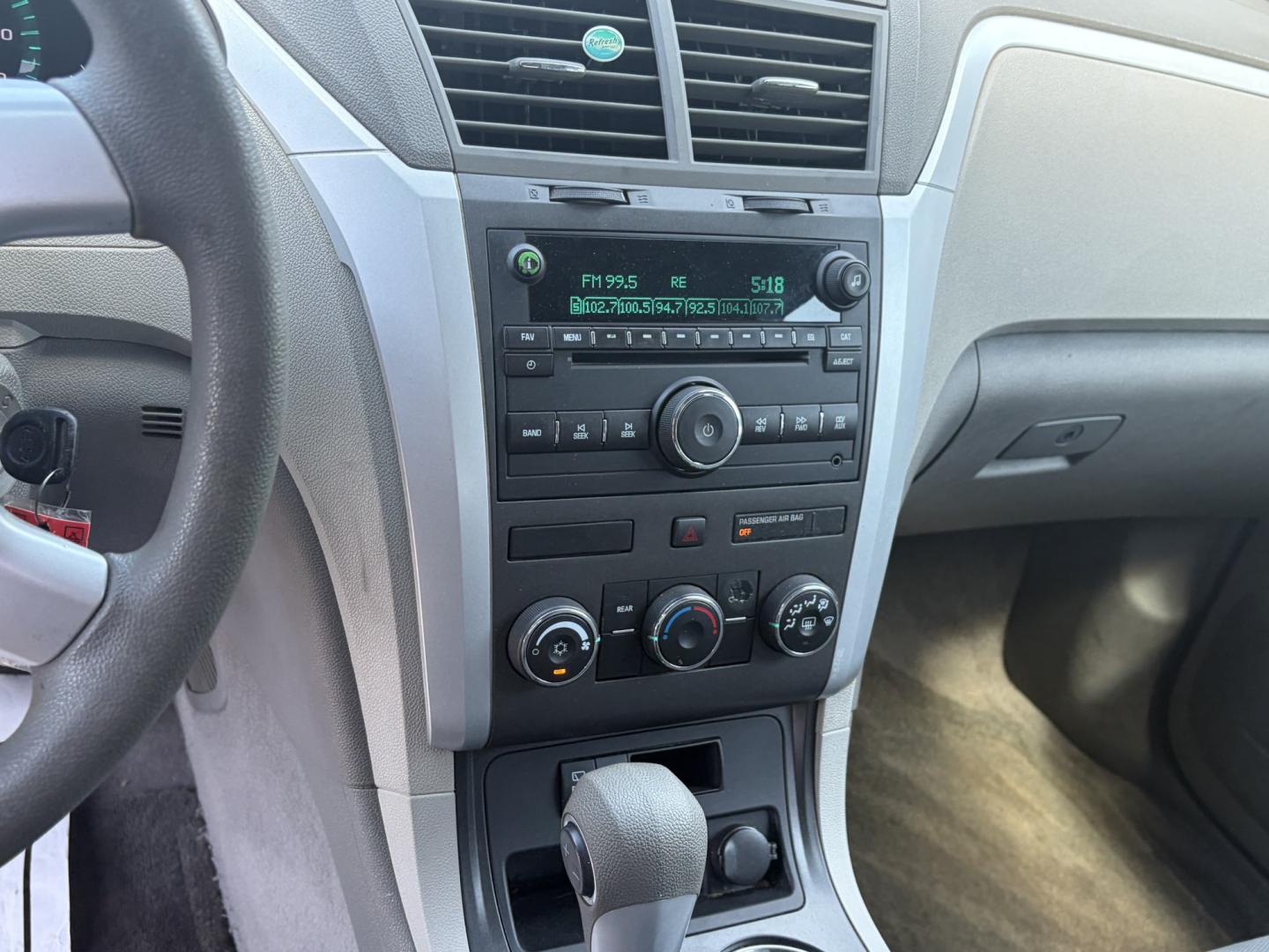 2012 Blue Chevrolet Traverse LS FWD (1GNKREED6CJ) with an 3.6L V6 DOHC 24V engine, 6A transmission, located at 1687 Business 35 S, New Braunfels, TX, 78130, (830) 625-7159, 29.655487, -98.051491- Photo#13