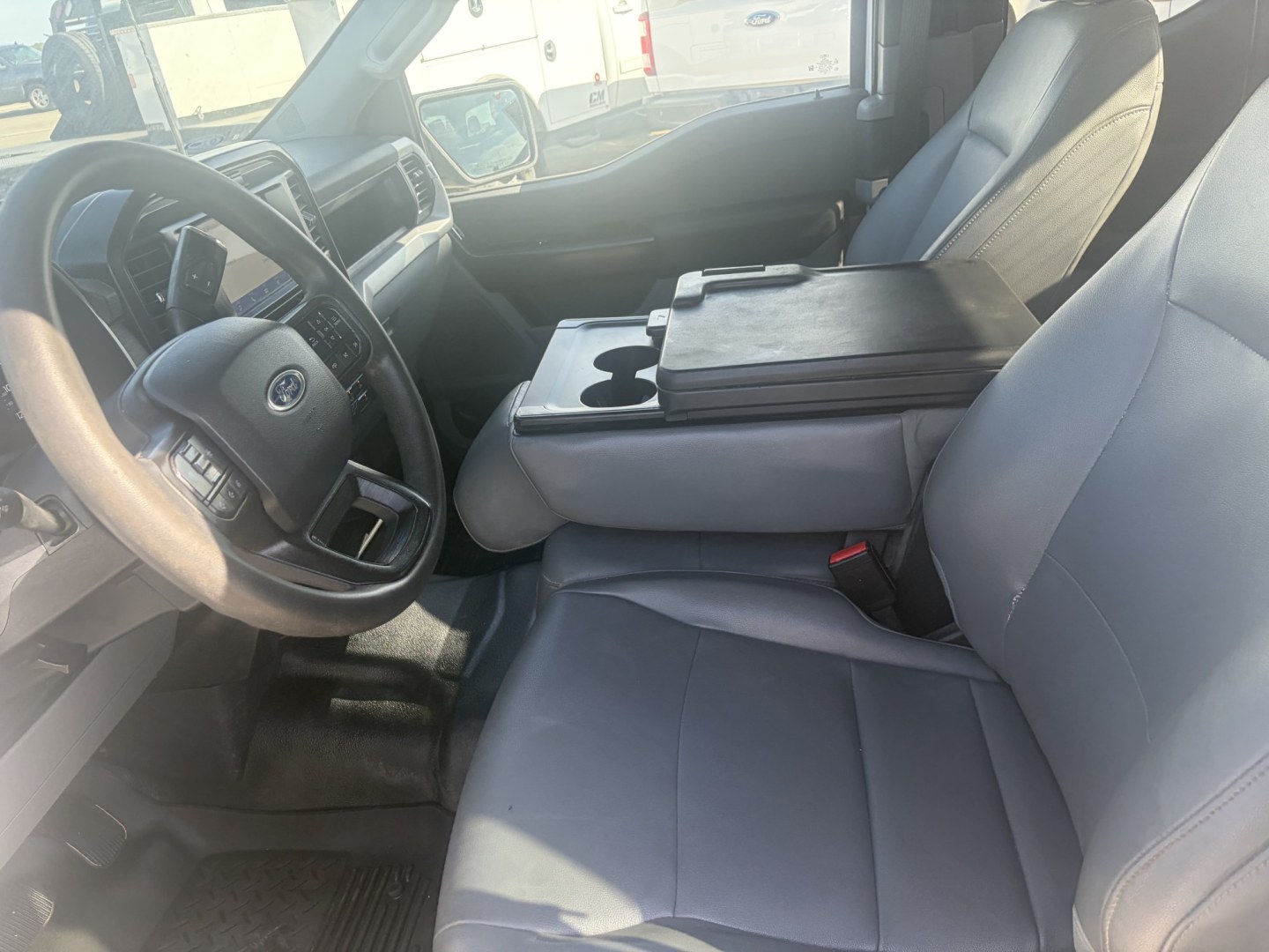 2022 White Ford F-150 XL SuperCab 6.5-ft. Bed 2WD (1FTEX1CP8NK) with an 2.7L V6 DOHC 24V engine, 6A transmission, located at 1687 Business 35 S, New Braunfels, TX, 78130, (830) 625-7159, 29.655487, -98.051491- Photo#9