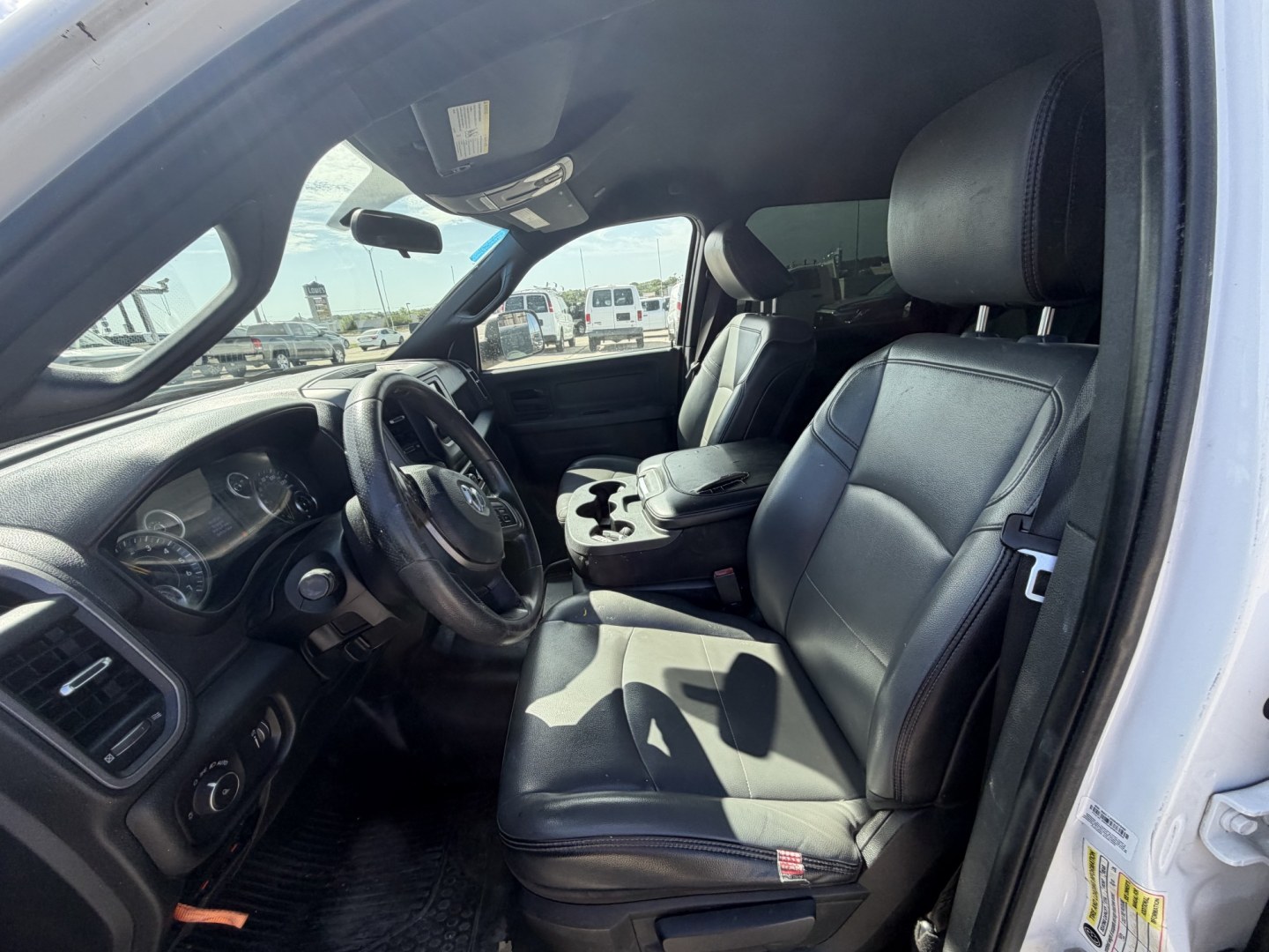 2022 White RAM 2500 ST Crew Cab LWB 2WD (3C7WR4HJ2NG) with an 6.7L L6 engine, 6A transmission, located at 1687 Business 35 S, New Braunfels, TX, 78130, (830) 625-7159, 29.655487, -98.051491- Photo#11