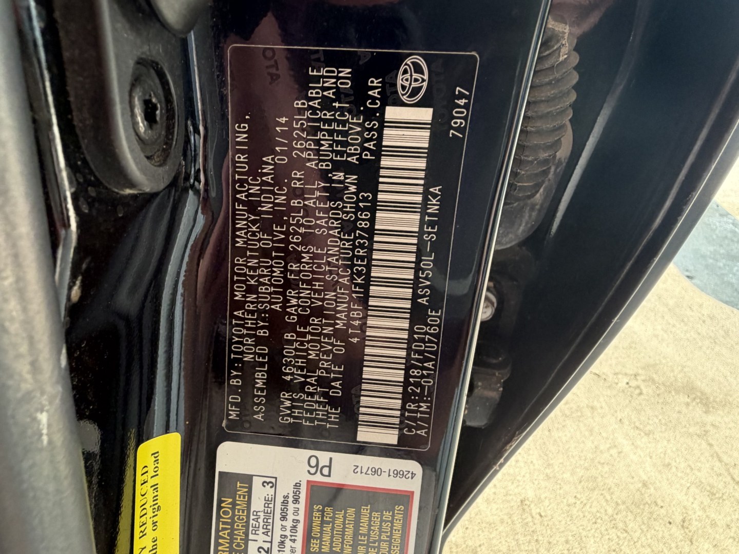 2014 White Toyota Camry L (4T4BF1FK3ER) with an 2.5L L4 DOHC 16V engine, 6-Speed Automatic transmission, located at 1687 Business 35 S, New Braunfels, TX, 78130, (830) 625-7159, 29.655487, -98.051491- Photo#14