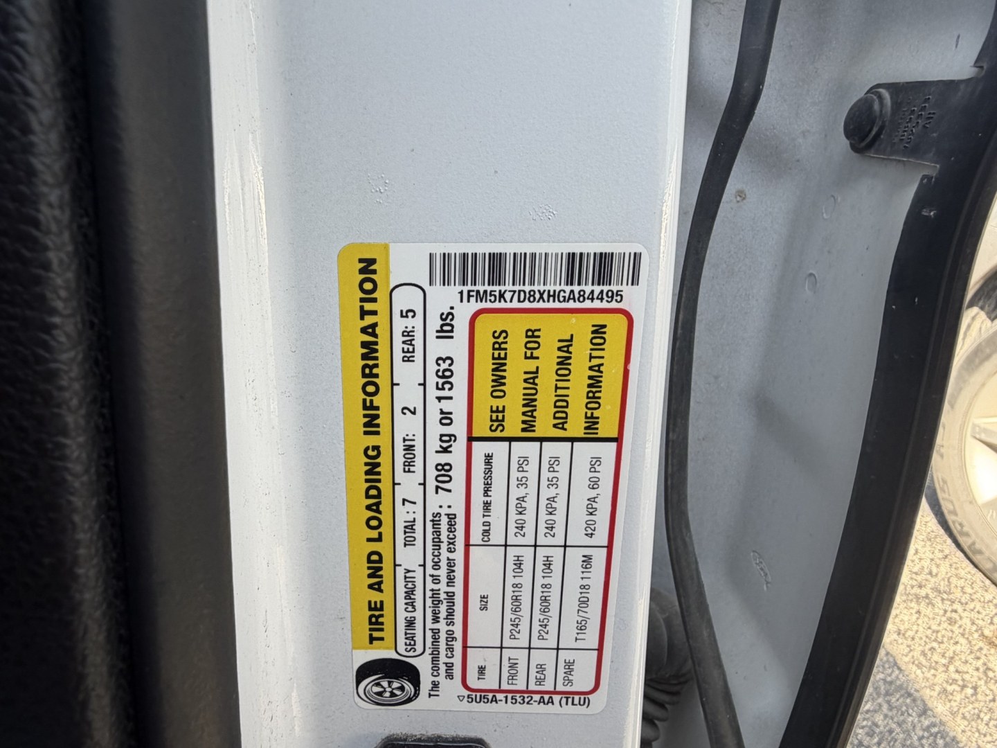 2017 White Ford Explorer XLT FWD (1FM5K7D8XHG) with an 3.5L V6 DOHC 24V engine, 6A transmission, located at 1687 Business 35 S, New Braunfels, TX, 78130, (830) 625-7159, 29.655487, -98.051491- Photo#14