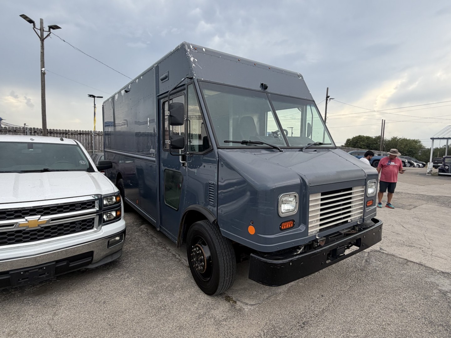 2020 Blue Ford Stripped Chassis - (1F65F5KN5L0) with an 7.3L V8 OHV 16V engine, located at 1687 Business 35 S, New Braunfels, TX, 78130, (830) 625-7159, 29.655487, -98.051491- Photo#1