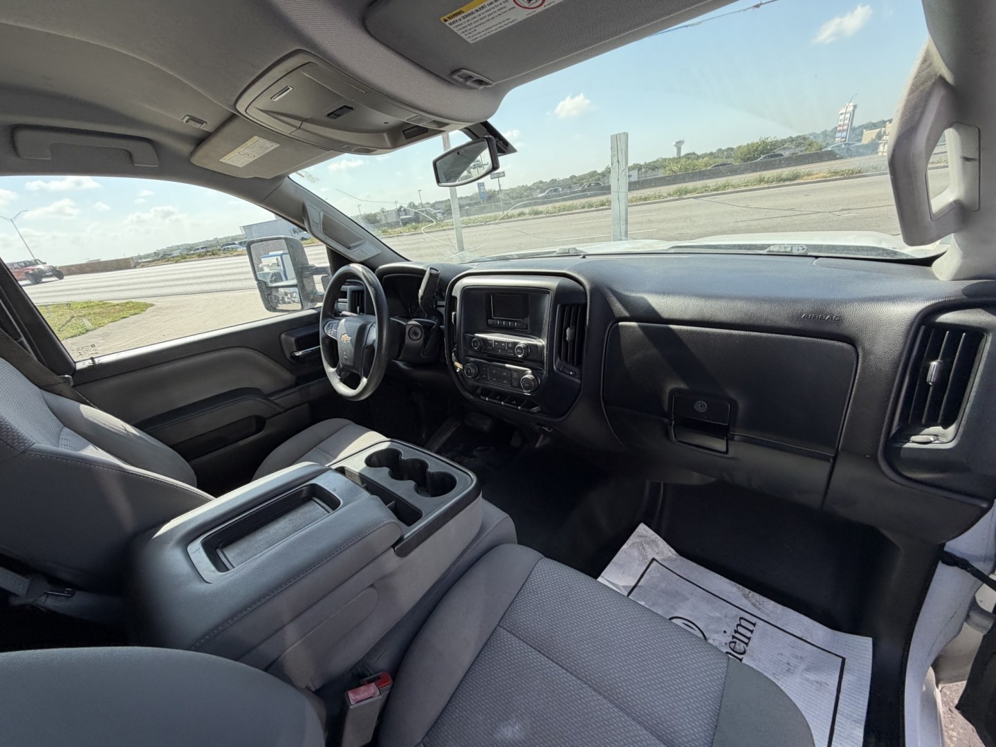2015 White Chevrolet Silverado 2500HD Work Truck Long Box 2WD (1GC0CUEG4FZ) with an 6.0L V8 OHV 16V FFV engine, 6A transmission, located at 1687 Business 35 S, New Braunfels, TX, 78130, (830) 625-7159, 29.655487, -98.051491- Photo#3