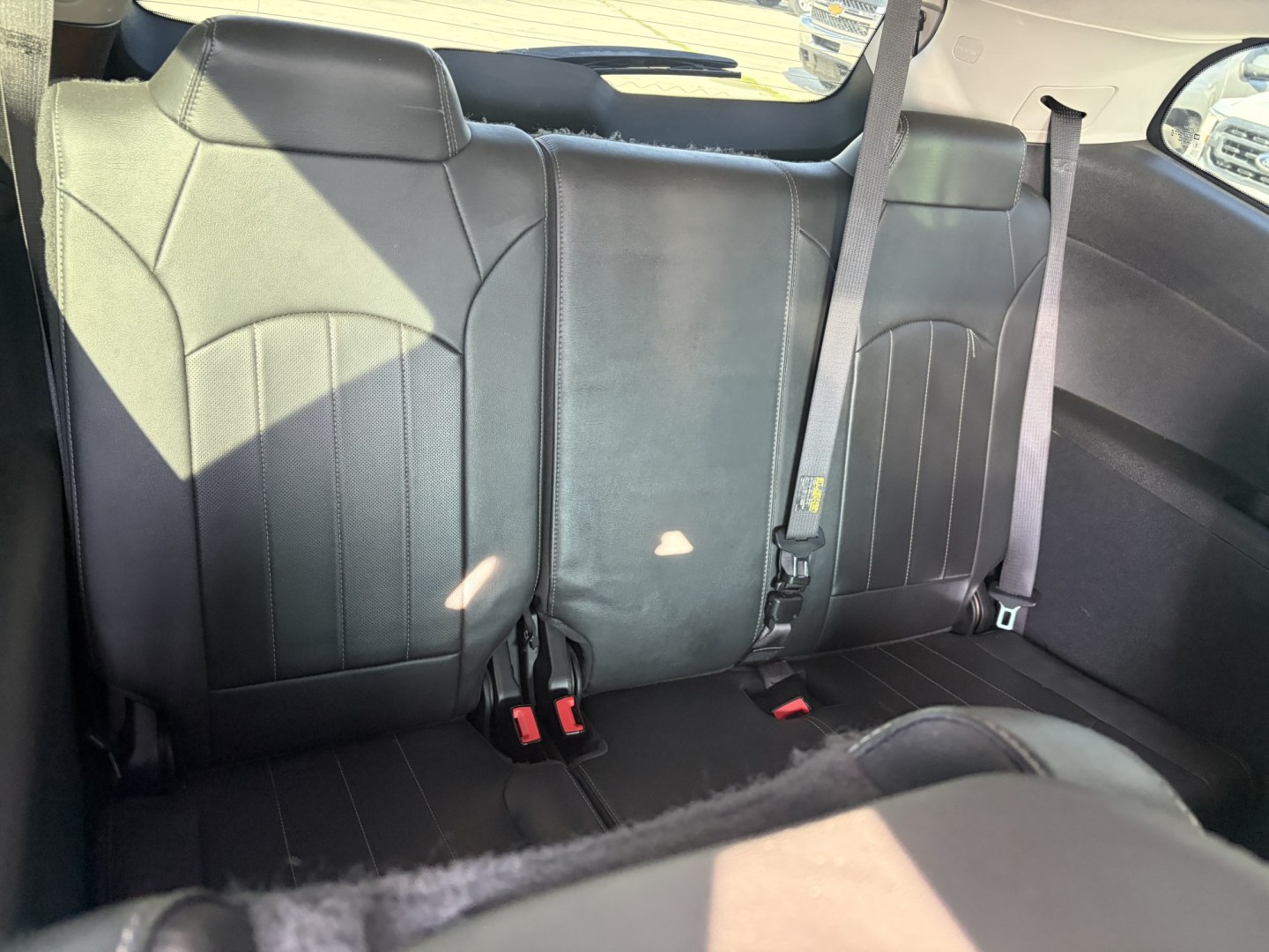 2016 Black Chevrolet Traverse LTZ FWD (1GNKRJKD4GJ) with an 3.6L V6 DOHC 24V engine, 6A transmission, located at 1687 Business 35 S, New Braunfels, TX, 78130, (830) 625-7159, 29.655487, -98.051491- Photo#5