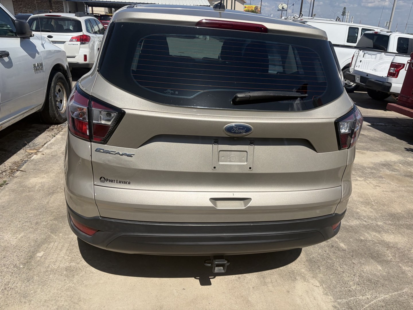 2018 Gold Ford Escape S FWD (1FMCU0F78JU) with an 2.5L L4 DOHC 16V engine, 6A transmission, located at 1687 Business 35 S, New Braunfels, TX, 78130, (830) 625-7159, 29.655487, -98.051491- Photo#7