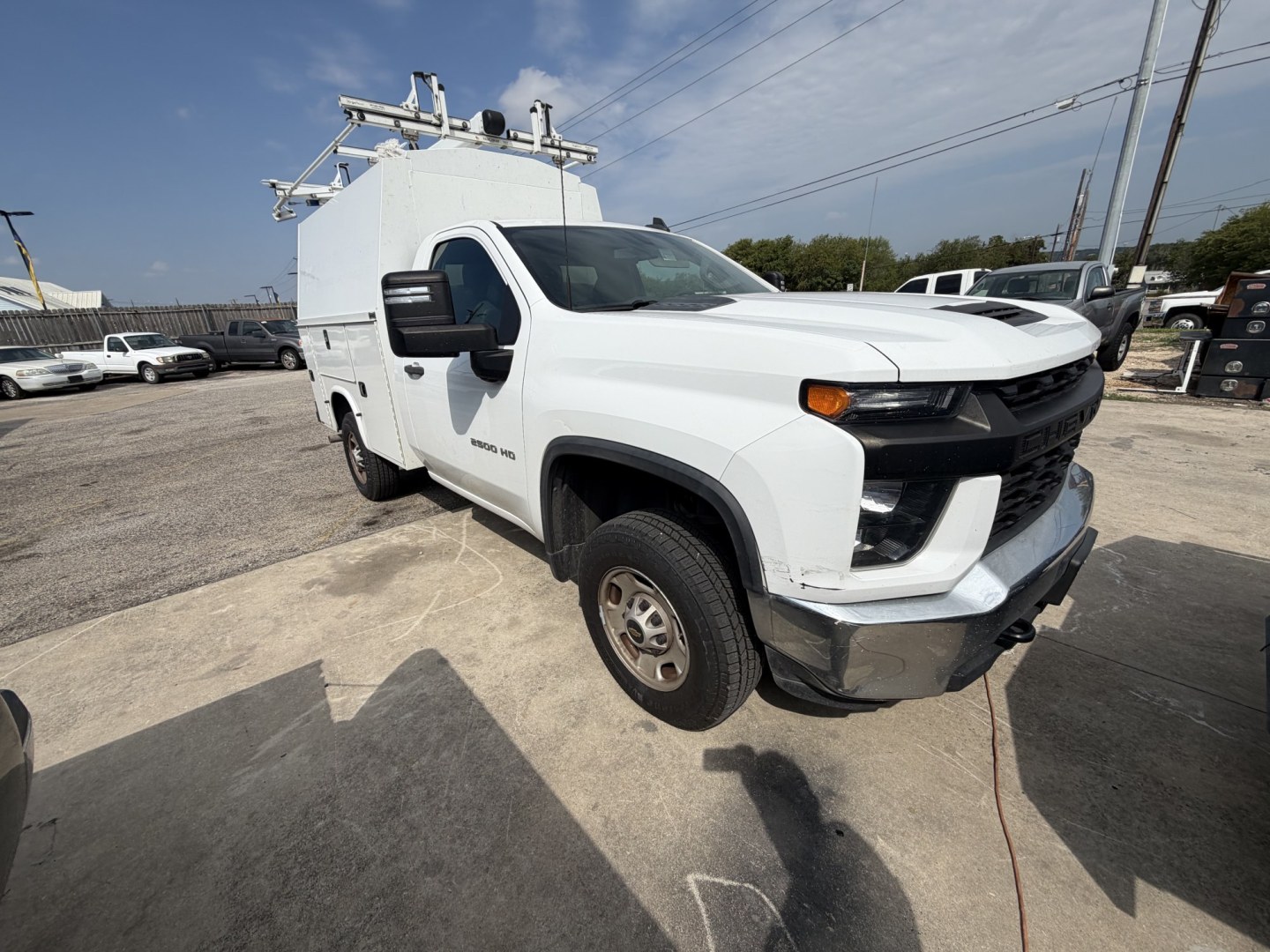 2022 White Chevrolet Silverado 2500HD Work Truck 2WD (1GC0WLE7XNF) with an 6.6L V8 OHV 16 engine, 6A transmission, located at 1687 Business 35 S, New Braunfels, TX, 78130, (830) 625-7159, 29.655487, -98.051491- Photo#1