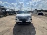 2019 White / black Ford Explorer XLT FWD (1FM5K7D88KG) with an 3.5L V6 DOHC 24V engine, 6A transmission, located at 1687 Business 35 S, New Braunfels, TX, 78130, (830) 625-7159, 29.655487, -98.051491- Photo#1