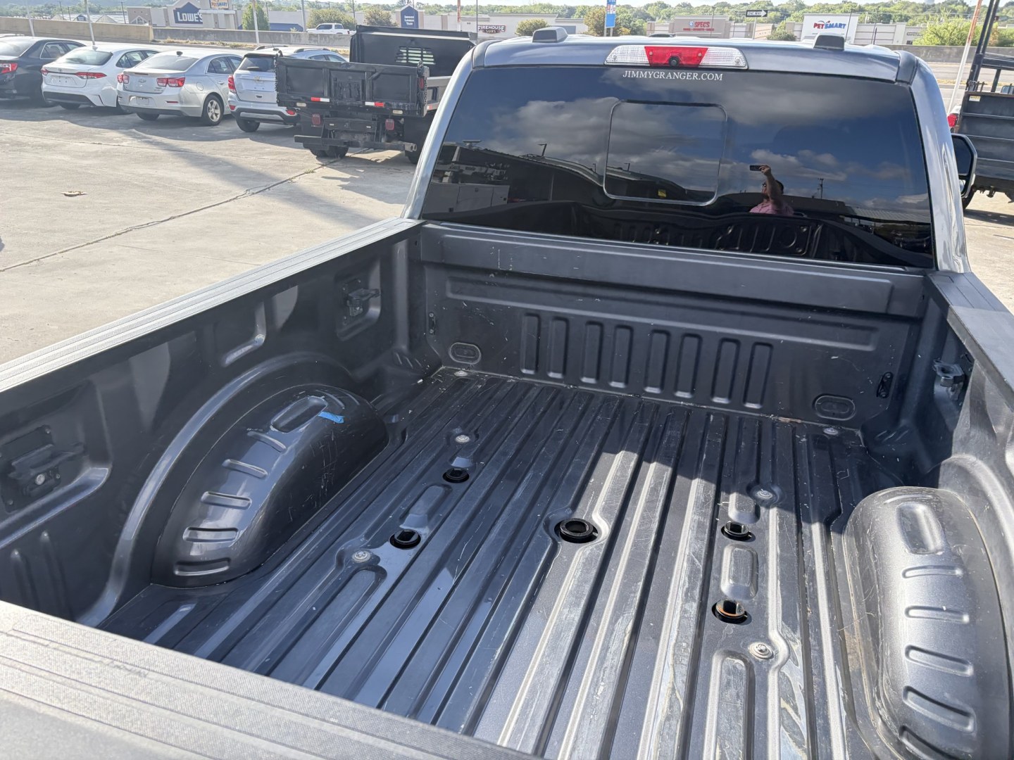 2022 Gray Ford F-250 SD XLT Crew Cab 4WD (1FT8W2BT2NE) with an 6.7L V8 OHV 16V DIESEL engine, 6A transmission, located at 1687 Business 35 S, New Braunfels, TX, 78130, (830) 625-7159, 29.655487, -98.051491- Photo#7