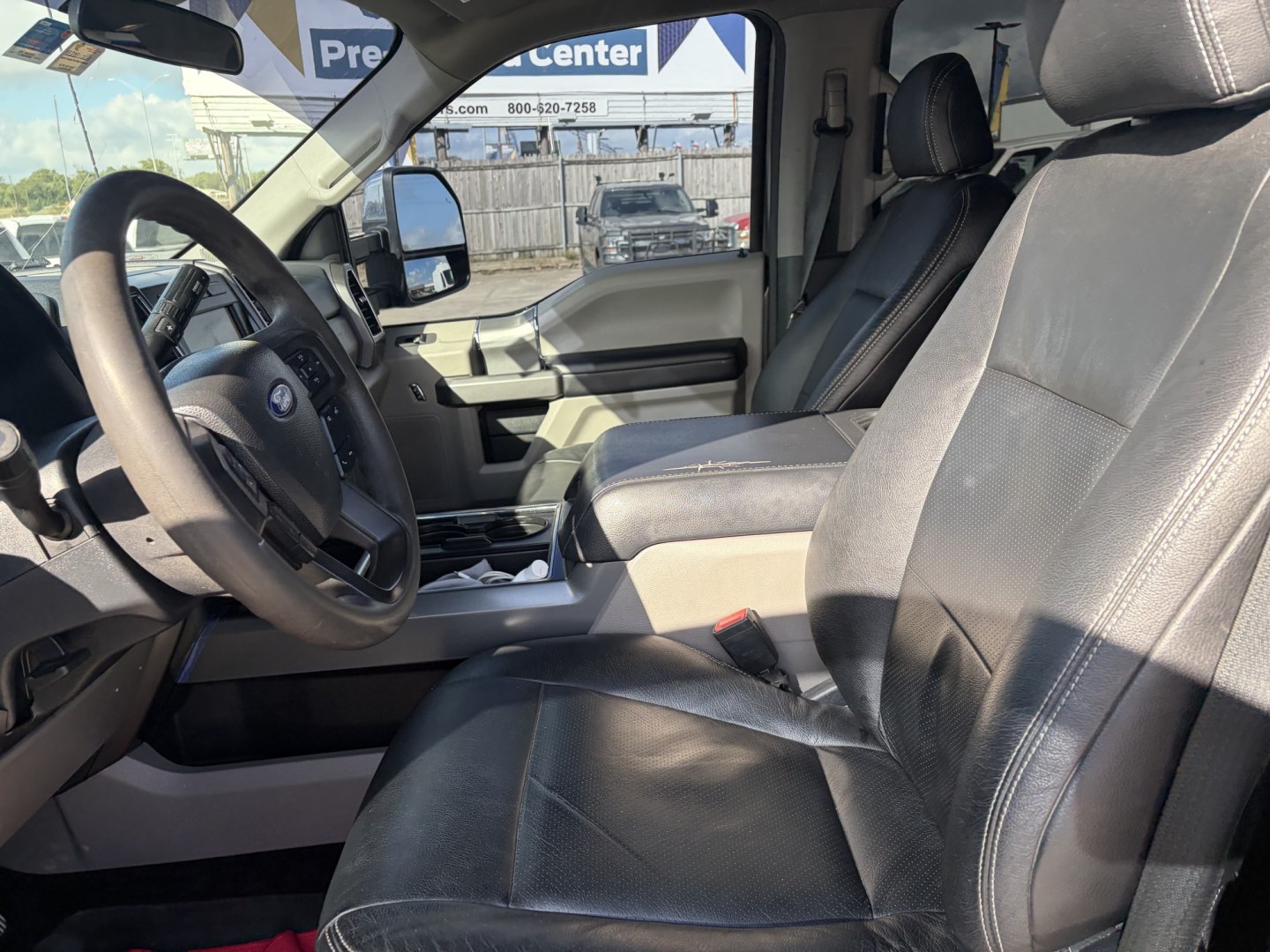 2022 Gray Ford F-250 SD XLT Crew Cab 4WD (1FT8W2BT2NE) with an 6.7L V8 OHV 16V DIESEL engine, 6A transmission, located at 1687 Business 35 S, New Braunfels, TX, 78130, (830) 625-7159, 29.655487, -98.051491- Photo#11