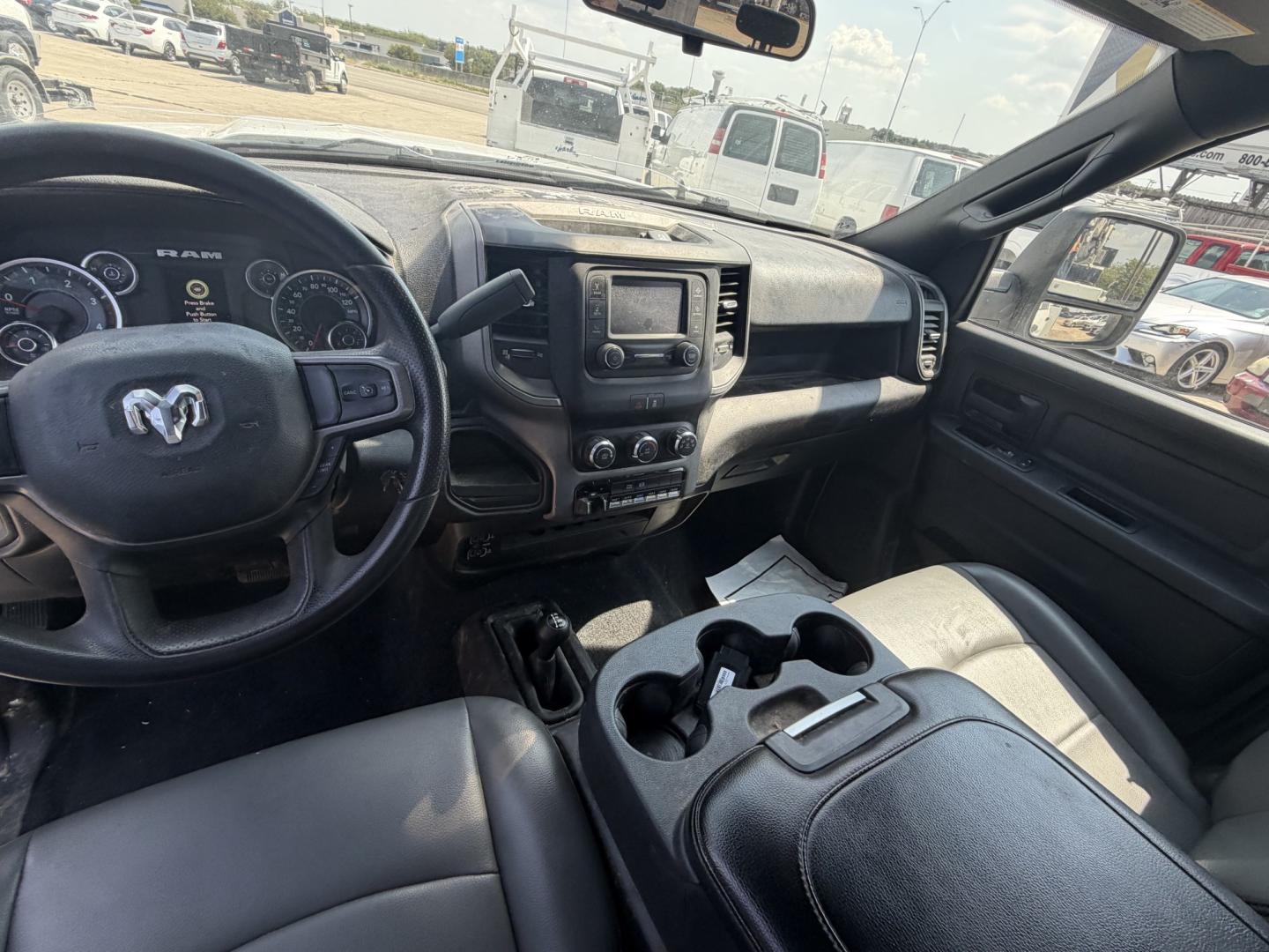 2024 White RAM 3500 Crew Cab 4WD DRW (3C7WRTCL0RG) with an 6.7L L6 OHV 24V TURBO DIESEL engine, 6A transmission, located at 1687 Business 35 S, New Braunfels, TX, 78130, (830) 625-7159, 29.655487, -98.051491- Photo#16