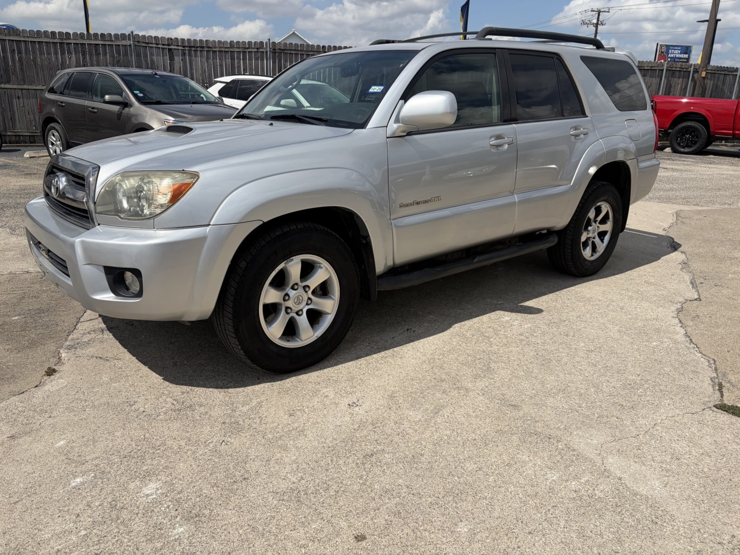 2008 Silver Toyota 4Runner Sport Edition 4WD (JTEBU14R08K) with an 4.0L V6 DOHC 24V engine, 5A OD transmission, located at 1687 Business 35 S, New Braunfels, TX, 78130, (830) 625-7159, 29.655487, -98.051491- Photo#0
