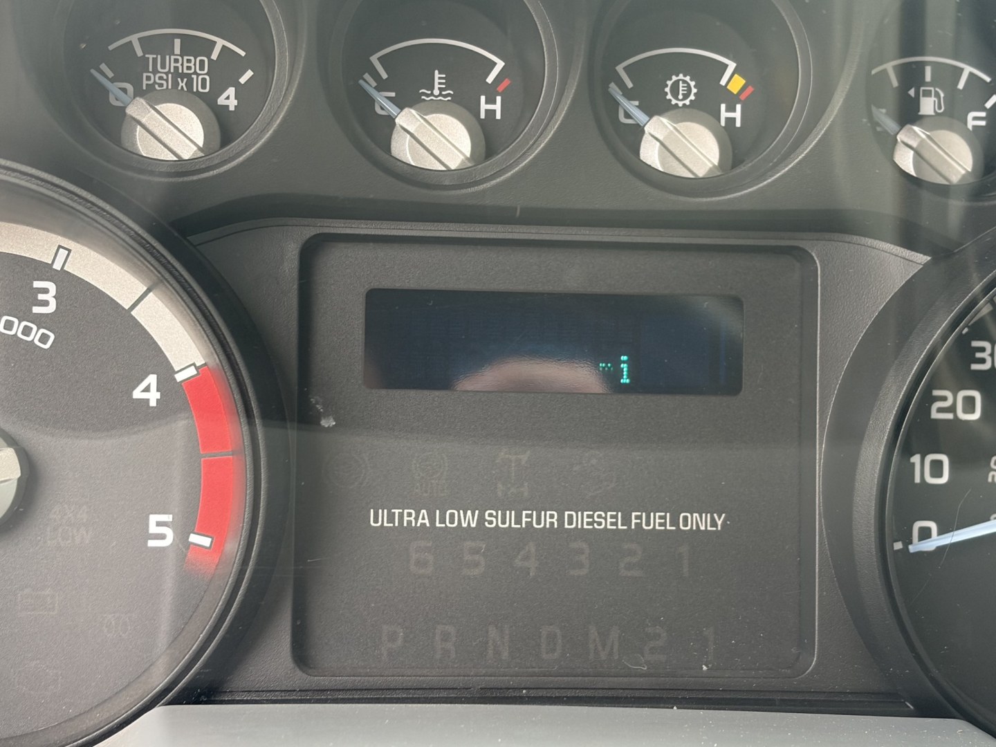 2013 Silver Ford F-350 SD XL Crew Cab 4WD (1FT8W3BT0DE) with an 6.7L V8 OHV 16V DIESEL engine, 6-Speed Automatic transmission, located at 1687 Business 35 S, New Braunfels, TX, 78130, (830) 625-7159, 29.655487, -98.051491- Photo#11