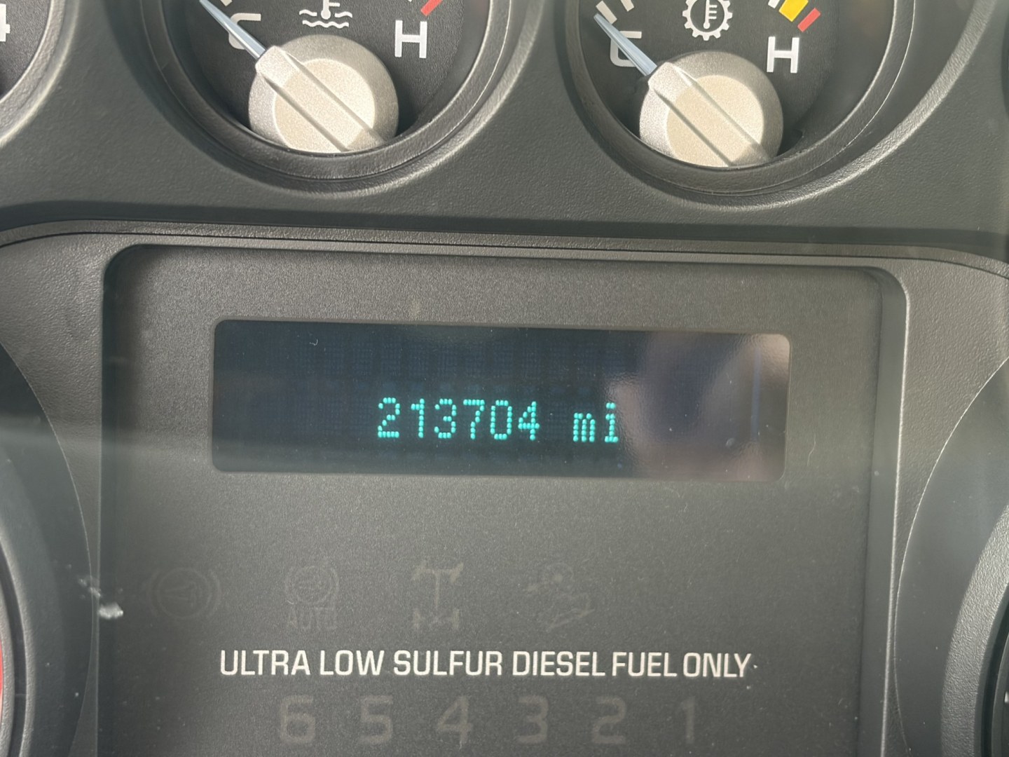 2013 Silver Ford F-350 SD XL Crew Cab 4WD (1FT8W3BT0DE) with an 6.7L V8 OHV 16V DIESEL engine, 6-Speed Automatic transmission, located at 1687 Business 35 S, New Braunfels, TX, 78130, (830) 625-7159, 29.655487, -98.051491- Photo#12