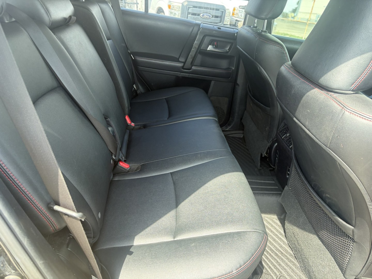 2016 Black Toyota 4Runner TRAIL EDITION SR5 4WD (JTEBU5JRXG5) with an 4.0L V6 DOHC 24V engine, 5A transmission, located at 1687 Business 35 S, New Braunfels, TX, 78130, (830) 625-7159, 29.655487, -98.051491- Photo#4