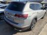 2022 Silver Volkswagen Atlas SE (1V2DP2CA5NC) with an 2.0L L4 DOHC 16V engine, 8A transmission, located at 1687 Business 35 S, New Braunfels, TX, 78130, (830) 625-7159, 29.655487, -98.051491- Photo#7