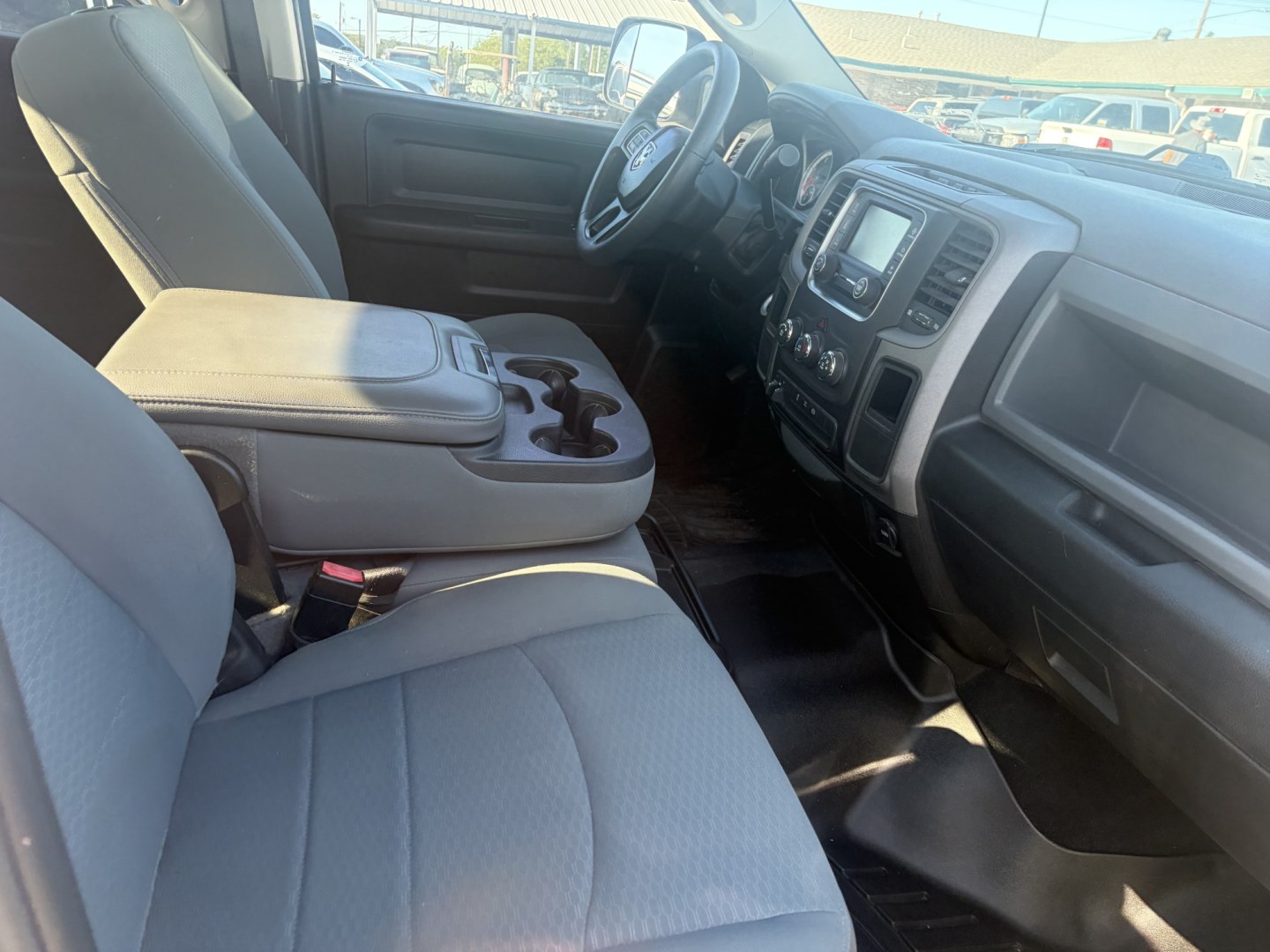 2018 White Ram 2500 Tradesman Crew Cab LWB 2WD (3C6UR4HL4JG) with an 6.7L L6 OHV 24V TURBO DIESEL engine, 6A transmission, located at 1687 Business 35 S, New Braunfels, TX, 78130, (830) 625-7159, 29.655487, -98.051491- Photo#2