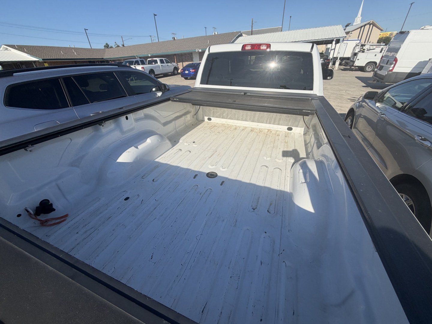 2018 White Ram 2500 Tradesman Crew Cab LWB 2WD (3C6UR4HL4JG) with an 6.7L L6 OHV 24V TURBO DIESEL engine, 6A transmission, located at 1687 Business 35 S, New Braunfels, TX, 78130, (830) 625-7159, 29.655487, -98.051491- Photo#8