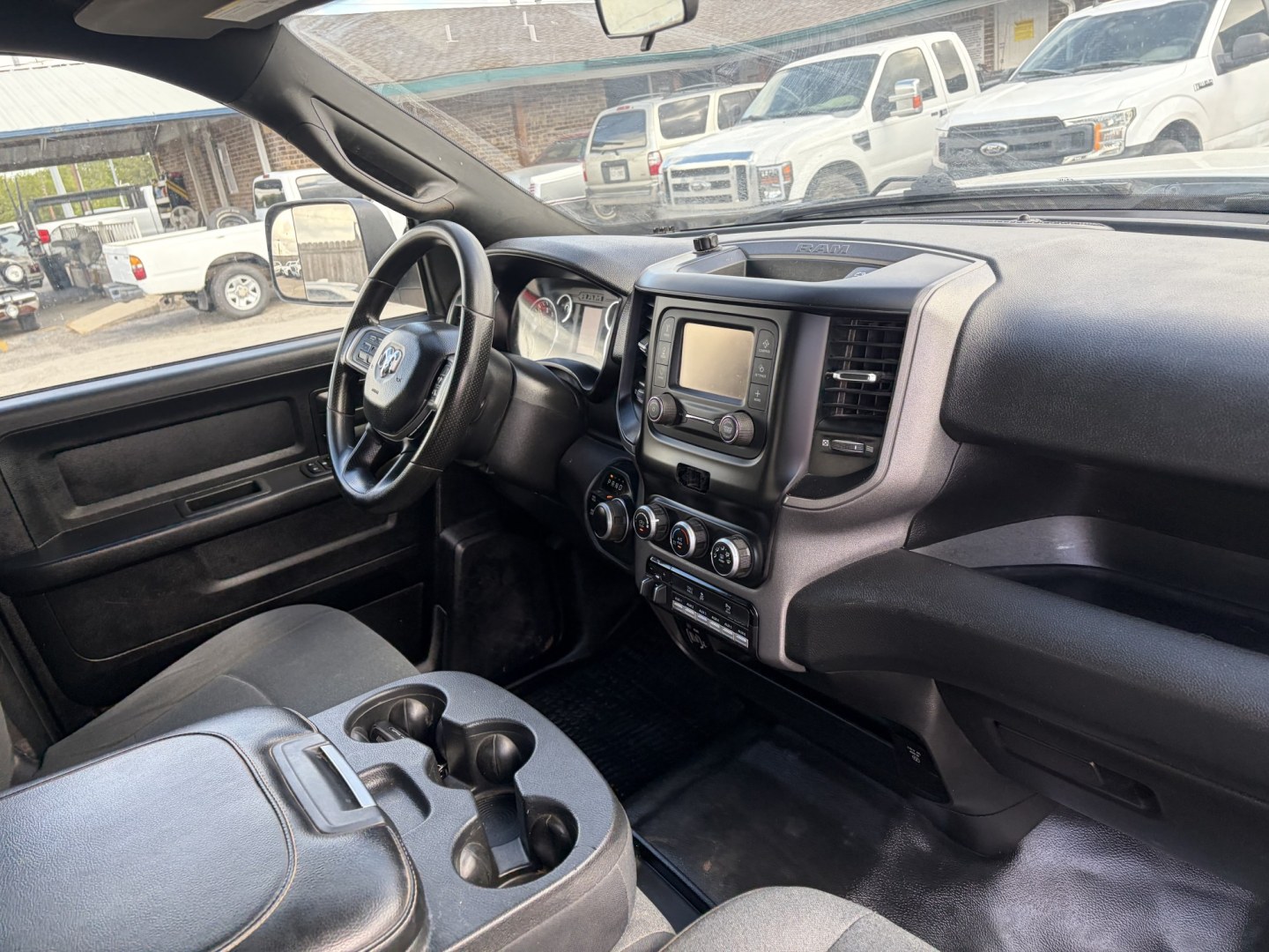 2022 White Ram 2500 Tradesman Crew Cab LWB 4WD (3C6UR5HJ8NG) with an 6.4L V8 engine, 6A transmission, located at 1687 Business 35 S, New Braunfels, TX, 78130, (830) 625-7159, 29.655487, -98.051491- Photo#3