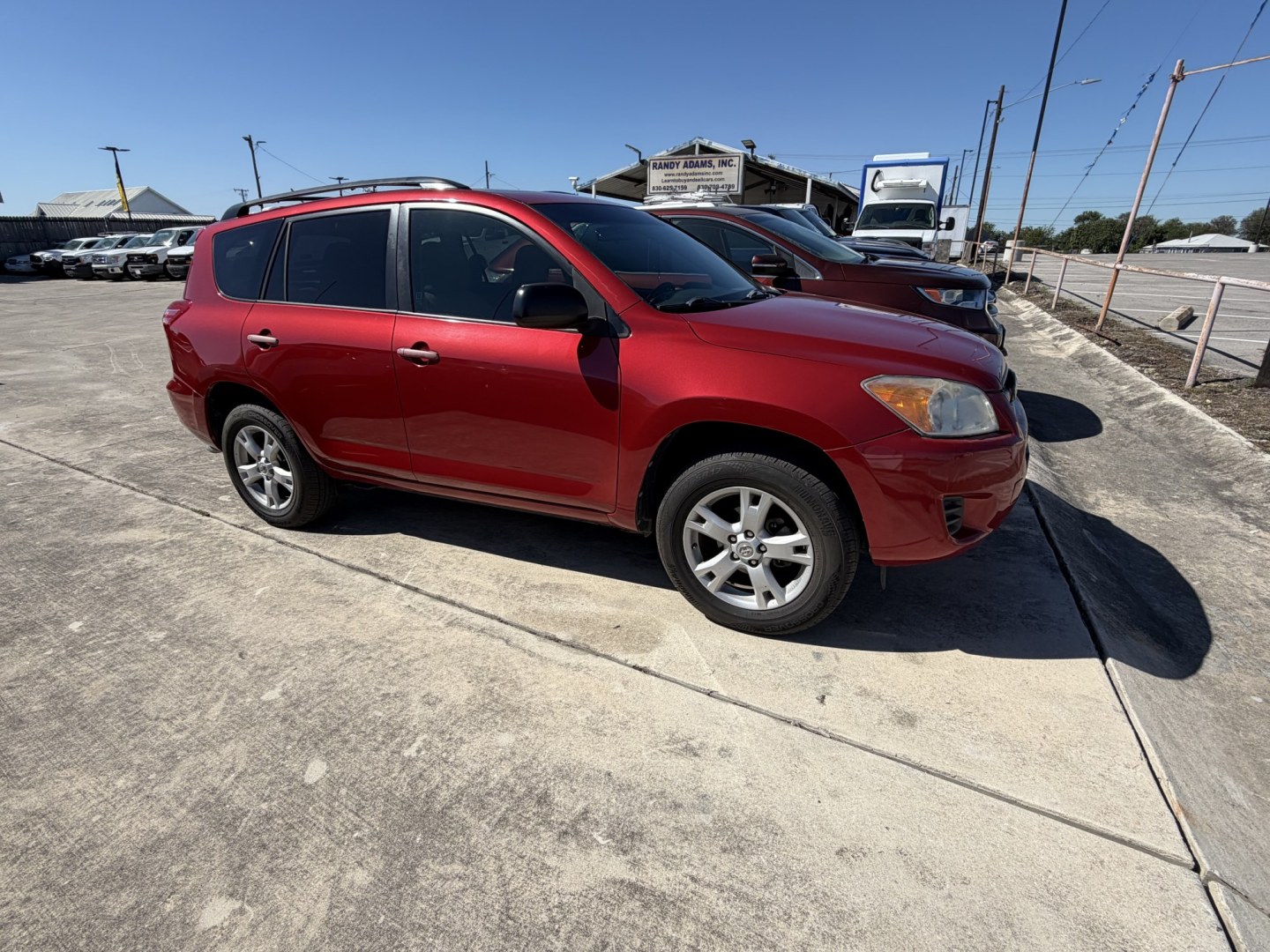 2011 Toyota RAV4 Base I4 2WD (2T3ZF4DV1BW) with an 2.5L L4 DOHC 16V engine, 4A transmission, located at 1687 Business 35 S, New Braunfels, TX, 78130, (830) 625-7159, 29.655487, -98.051491- Photo#1
