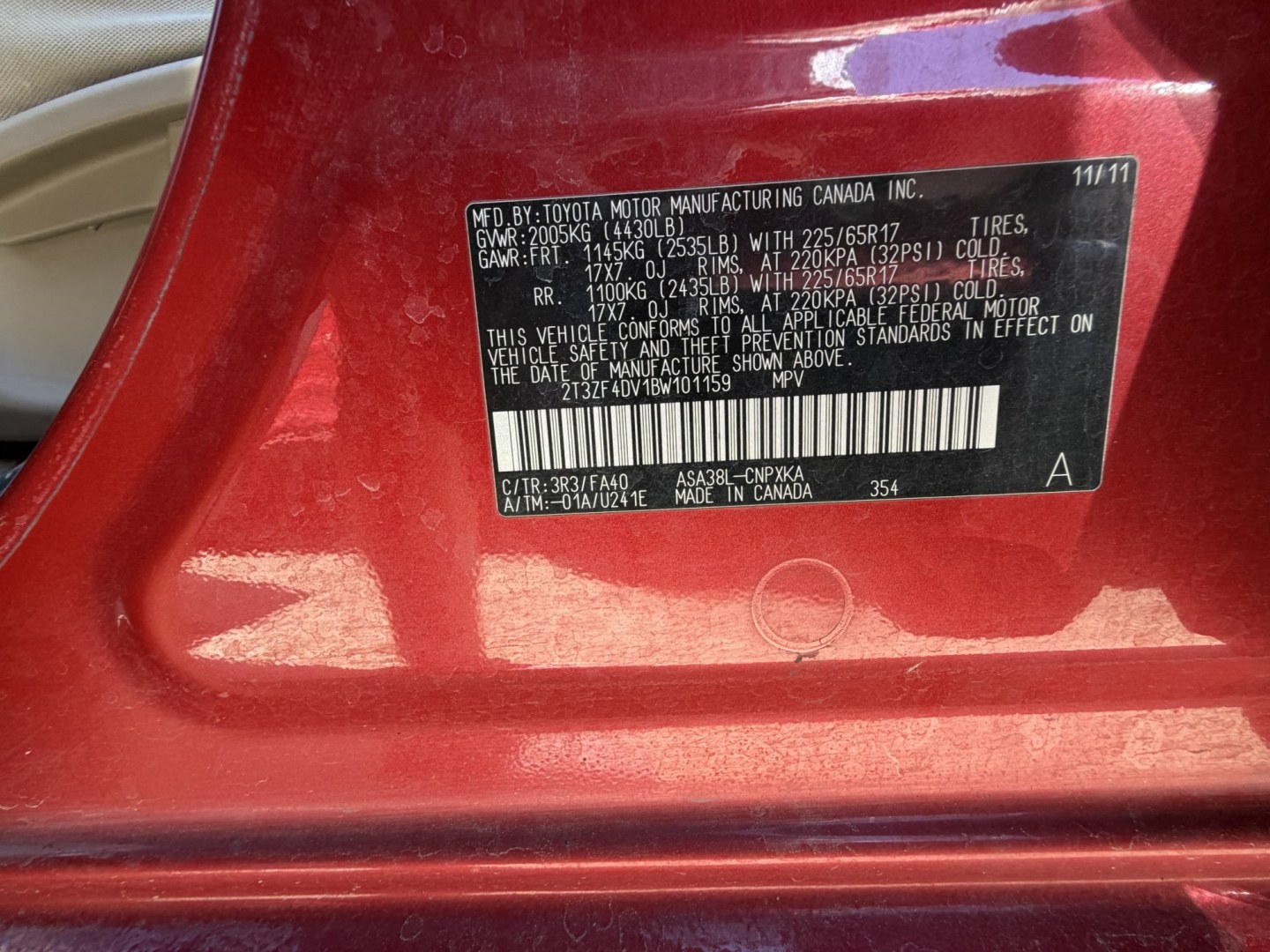 2011 Toyota RAV4 Base I4 2WD (2T3ZF4DV1BW) with an 2.5L L4 DOHC 16V engine, 4A transmission, located at 1687 Business 35 S, New Braunfels, TX, 78130, (830) 625-7159, 29.655487, -98.051491- Photo#15