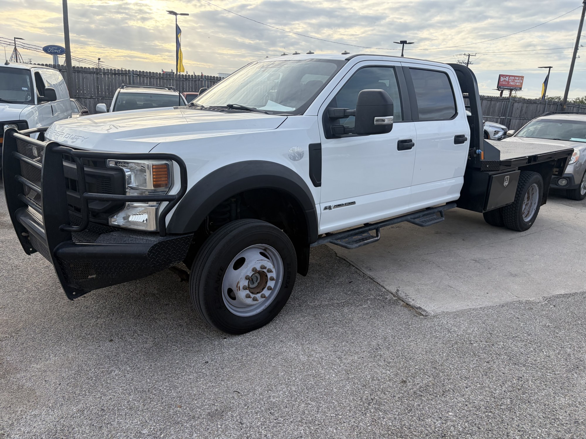 2022 Ford F-450 SD CREW CAB PICKUP 4-DR