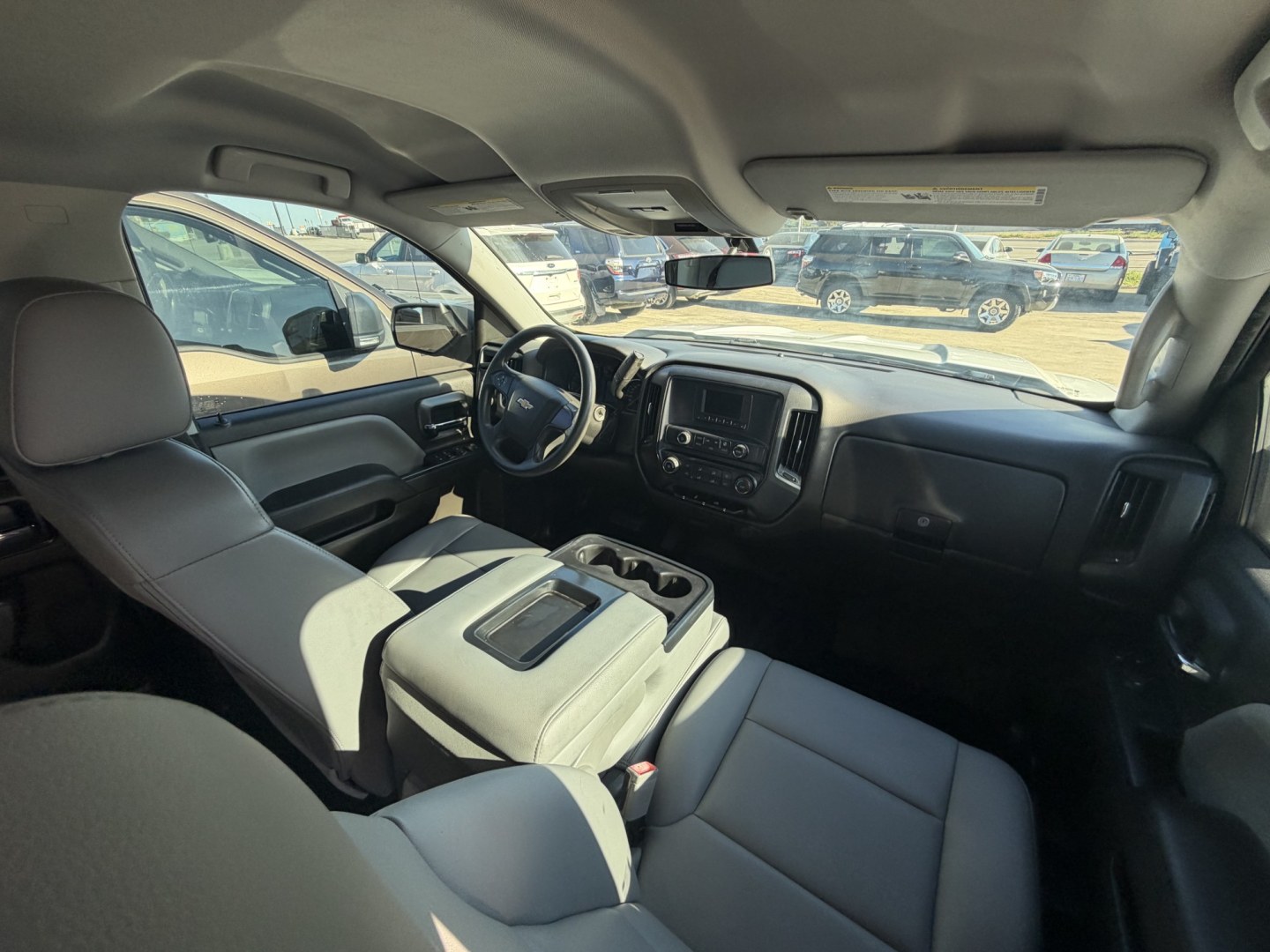 2017 White Chevrolet Silverado 1500 Work Truck Double Cab 2WD (1GCRCNEH9HZ) with an 4.3L V6 OHV 12V engine, 6A transmission, located at 1687 Business 35 S, New Braunfels, TX, 78130, (830) 625-7159, 29.655487, -98.051491- Photo#6