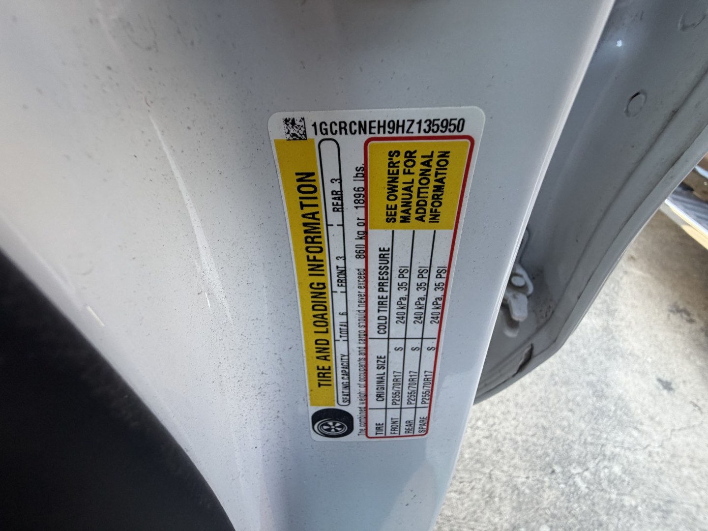 2017 White Chevrolet Silverado 1500 Work Truck Double Cab 2WD (1GCRCNEH9HZ) with an 4.3L V6 OHV 12V engine, 6A transmission, located at 1687 Business 35 S, New Braunfels, TX, 78130, (830) 625-7159, 29.655487, -98.051491- Photo#14