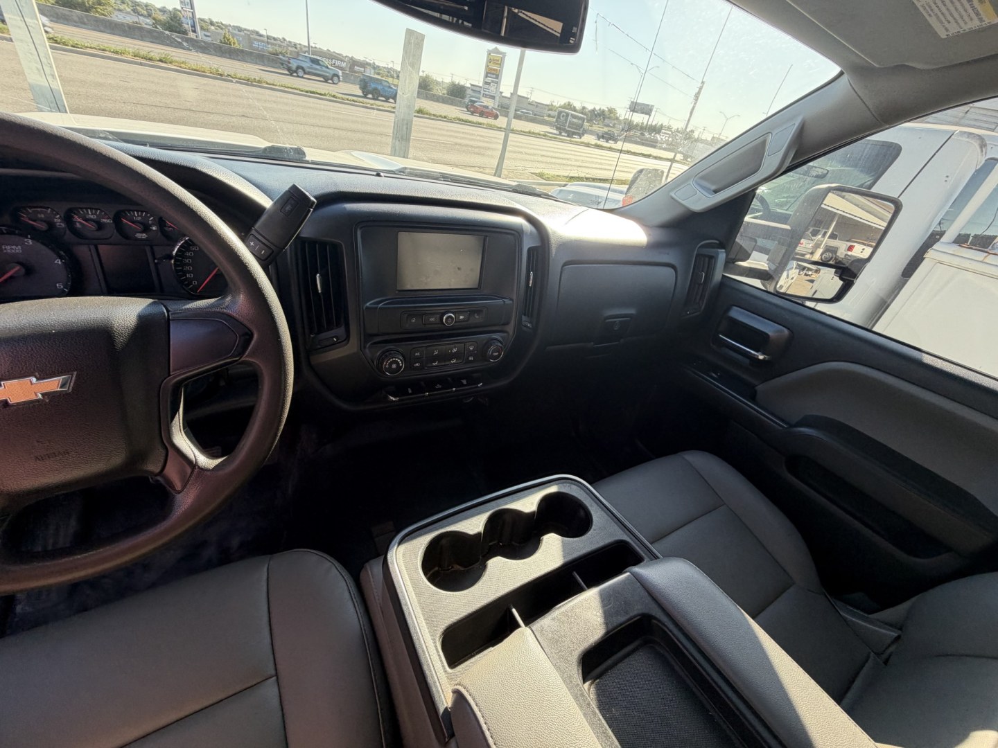 2016 White Chevrolet Silverado 2500HD Work Truck Crew Cab 2WD (1GC1CUE85GF) with an 6.6L V8 OHV 32V TURBO DIESEL engine, 6A transmission, located at 1687 Business 35 S, New Braunfels, TX, 78130, (830) 625-7159, 29.655487, -98.051491- Photo#13