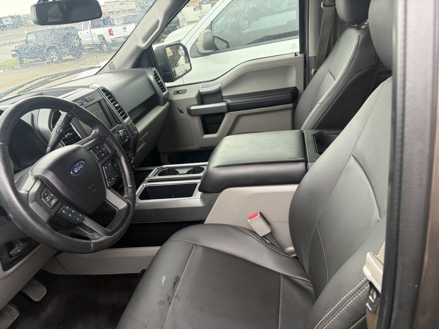 2015 Ford F-150 XLT SuperCrew 5.5-ft. Bed 2WD (1FTEW1CP9FK) with an 2.7L V6 DOHC 24V engine, 6A transmission, located at 1687 Business 35 S, New Braunfels, TX, 78130, (830) 625-7159, 29.655487, -98.051491- Photo#13