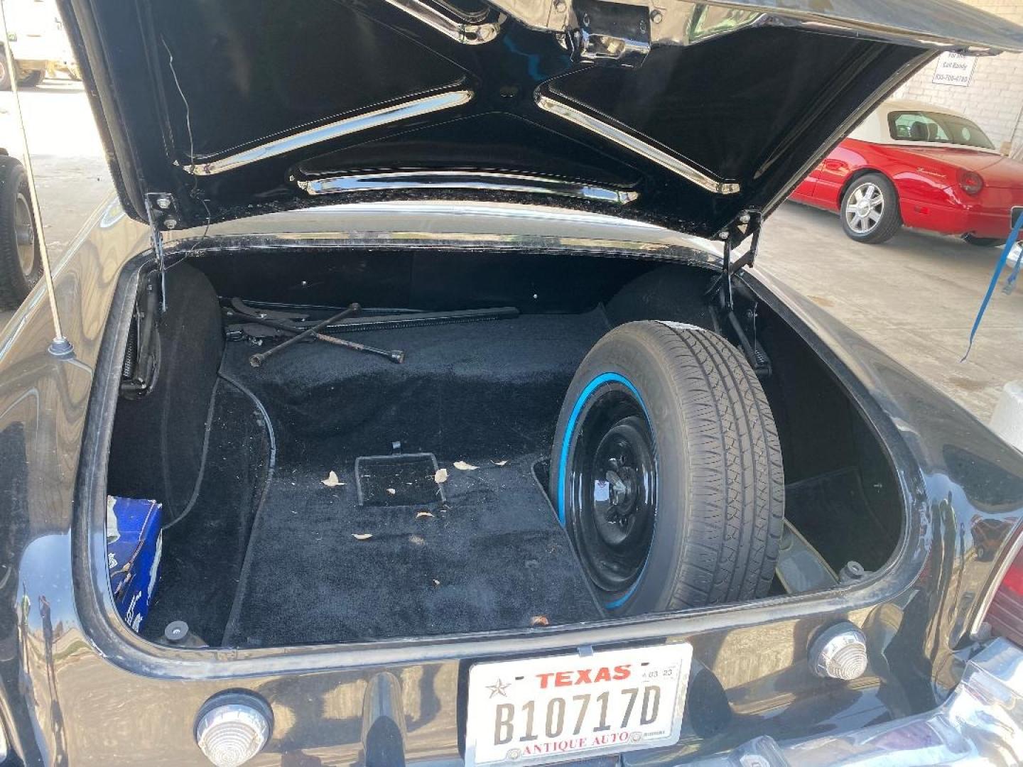 1953 Black /Red Lincoln Capri (53LA7562H) , Automatic transmission, located at 1687 Business 35 S, New Braunfels, TX, 78130, (830) 625-7159, 29.655487, -98.051491 - Check this out! This 1953 Lincoln Capri is ready for it's new home. Over $60,000.00 restoration with a rebuilt 351 M V8 engine. Power windows, power locks, and a South Texas car, so forget about the rust. The chrome bumpers aren't up to car show quality, but great for everyday driving. Under 10,000 - Photo#13