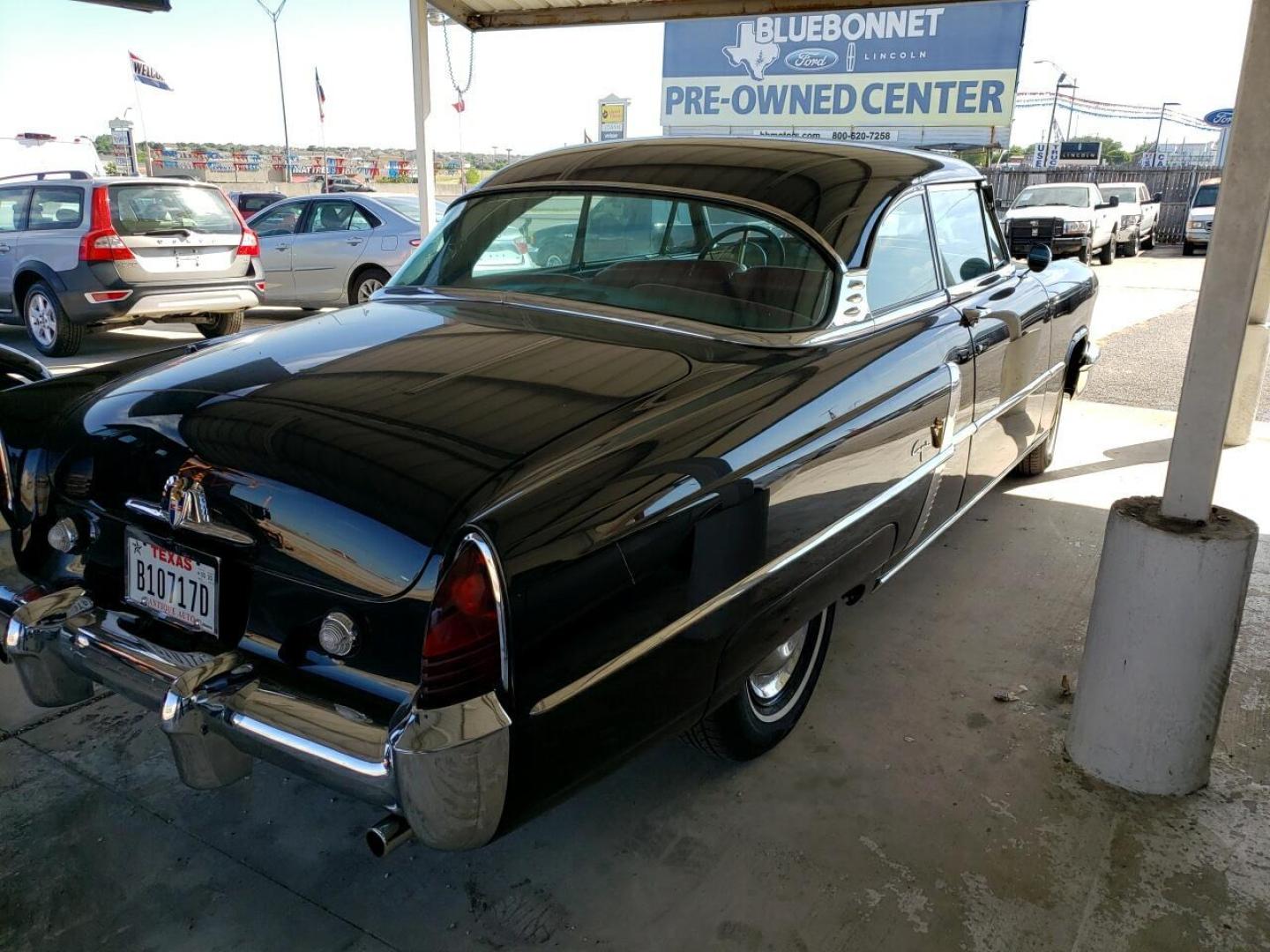 1953 Black /Red Lincoln Capri (53LA7562H) , Automatic transmission, located at 1687 Business 35 S, New Braunfels, TX, 78130, (830) 625-7159, 29.655487, -98.051491 - Check this out! This 1953 Lincoln Capri is ready for it's new home. Over $60,000.00 restoration with a rebuilt 351 M V8 engine. Power windows, power locks, and a South Texas car, so forget about the rust. The chrome bumpers aren't up to car show quality, but great for everyday driving. Under 10,000 - Photo#1
