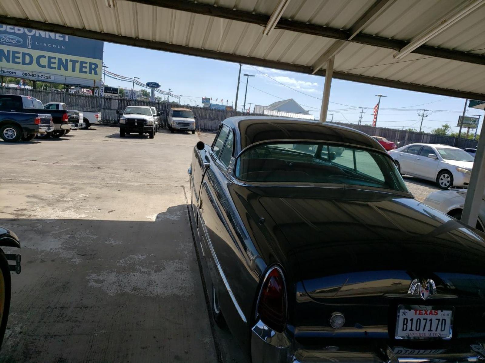 1953 Black /Red Lincoln Capri (53LA7562H) , Automatic transmission, located at 1687 Business 35 S, New Braunfels, TX, 78130, (830) 625-7159, 29.655487, -98.051491 - Check this out! This 1953 Lincoln Capri is ready for it's new home. Over $60,000.00 restoration with a rebuilt 351 M V8 engine. Power windows, power locks, and a South Texas car, so forget about the rust. The chrome bumpers aren't up to car show quality, but great for everyday driving. Under 10,000 - Photo #2
