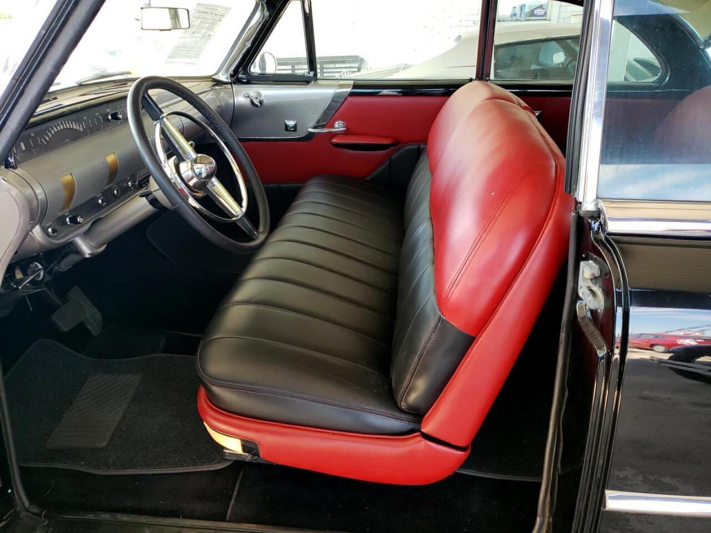 1953 Black /Red Lincoln Capri (53LA7562H) , Automatic transmission, located at 1687 Business 35 S, New Braunfels, TX, 78130, (830) 625-7159, 29.655487, -98.051491 - Check this out! This 1953 Lincoln Capri is ready for it's new home. Over $60,000.00 restoration with a rebuilt 351 M V8 engine. Power windows, power locks, and a South Texas car, so forget about the rust. The chrome bumpers aren't up to car show quality, but great for everyday driving. Under 10,000 - Photo#3