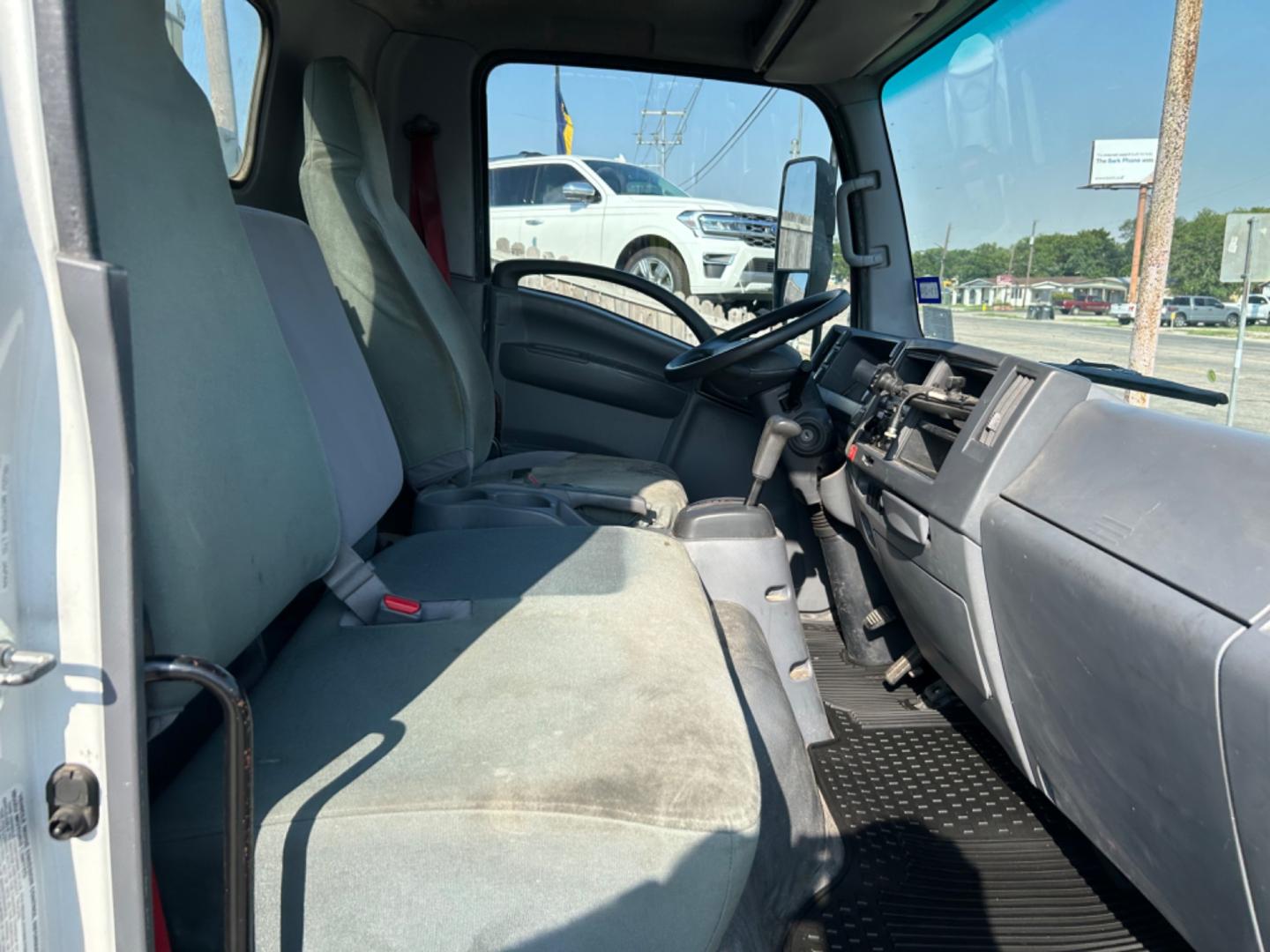 2017 White Isuzu NPR HD - (54DC4W1C9HS) , located at 1687 Business 35 S, New Braunfels, TX, 78130, (830) 625-7159, 29.655487, -98.051491 - Photo#2
