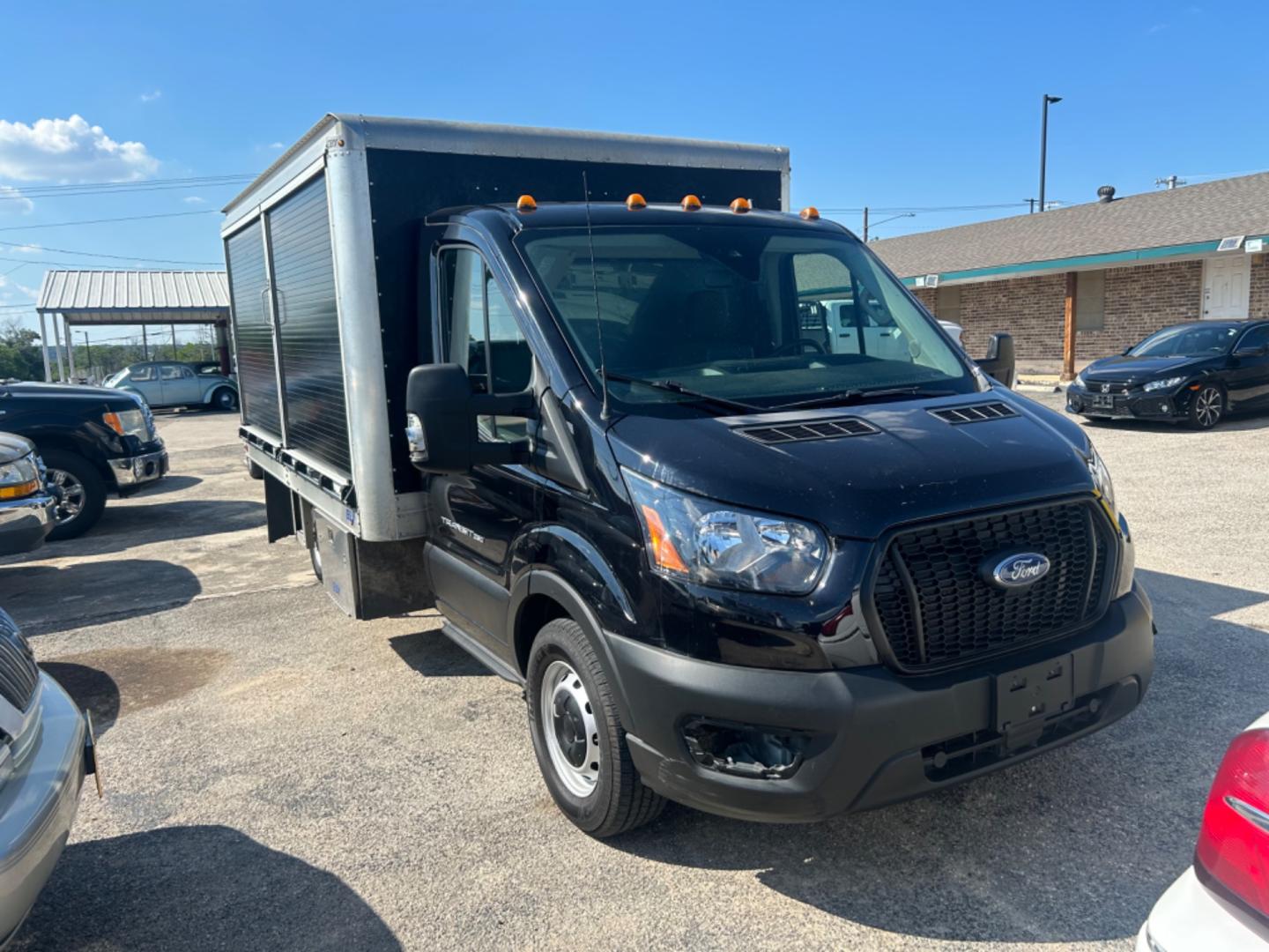 2021 Black /Gray Ford Transit T-250 (1FDBR5Z82MK) with an 3.5L V6 DOHC 24V engine, located at 1687 Business 35 S, New Braunfels, TX, 78130, (830) 625-7159, 29.655487, -98.051491 - Photo#6