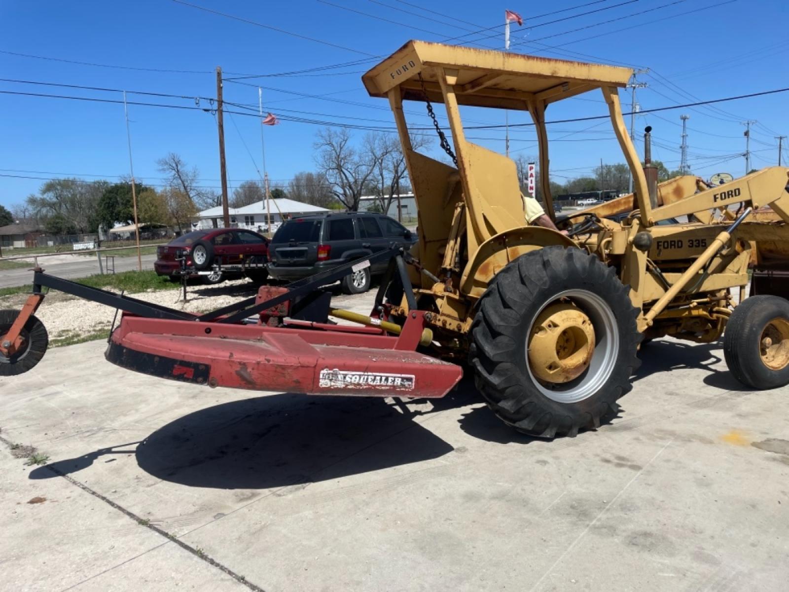 1978 Yellow /Yellow Ford Tractor (C558709) with an 335 engine, located at 1687 Business 35 S, New Braunfels, TX, 78130, (830) 625-7159, 29.655487, -98.051491 - Photo #1