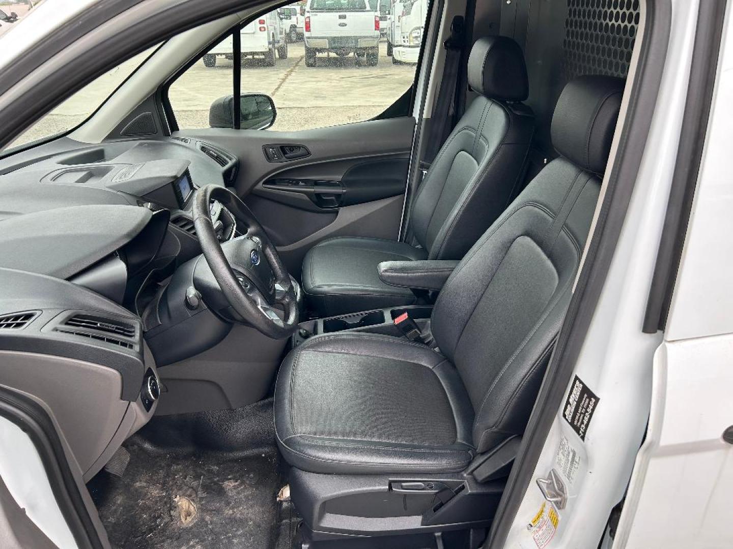 2020 White Ford Transit Connect Cargo Van XL LWB w/Rear 180 Degree Door (NM0LE7E29L1) with an 2.0L L4 DOHC 16V engine, 6A transmission, located at 1687 Business 35 S, New Braunfels, TX, 78130, (830) 625-7159, 29.655487, -98.051491 - Photo#6