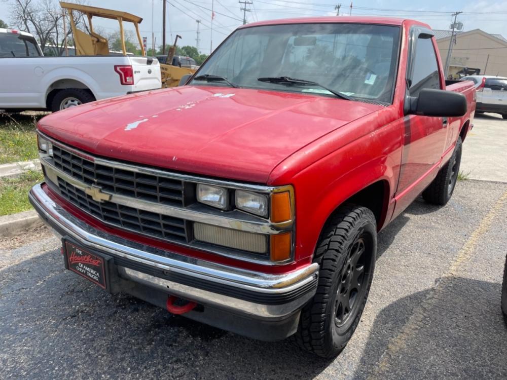1989 Chevrolet C/K 1500 (1GCDK14K9KZ) , Auto transmission, located at 1687 Business 35 S, New Braunfels, TX, 78130, (830) 625-7159, 29.655487, -98.051491 - Photo #0