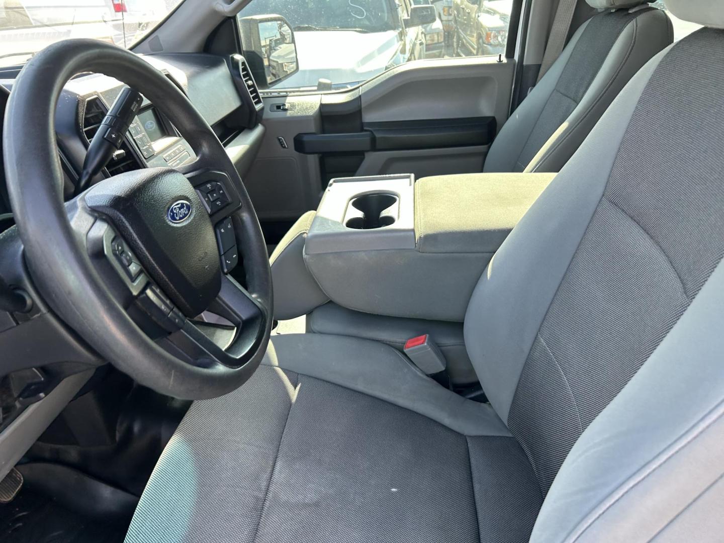 2018 Ford F-150 King-Ranch SuperCrew 5.5-ft. 2WD (1FTEW1EB7JK) with an 3.3L V6 DOHC 24V engine, 6A transmission, located at 1687 Business 35 S, New Braunfels, TX, 78130, (830) 625-7159, 29.655487, -98.051491 - Photo#5