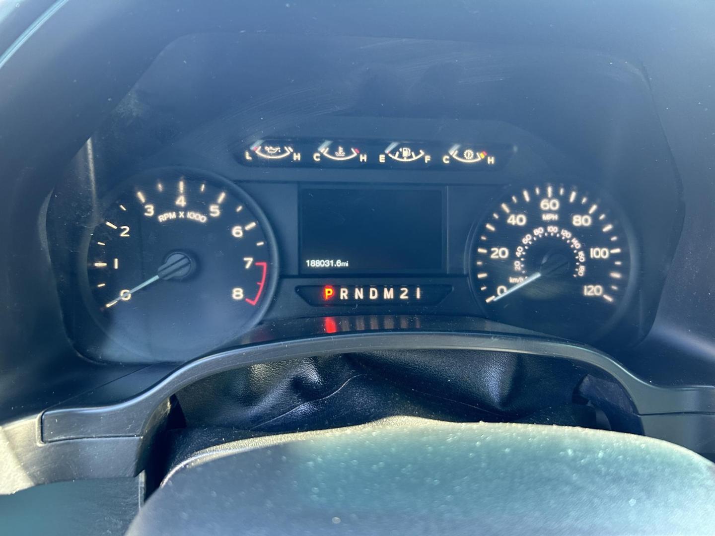 2018 Ford F-150 King-Ranch SuperCrew 5.5-ft. 2WD (1FTEW1EB7JK) with an 3.3L V6 DOHC 24V engine, 6A transmission, located at 1687 Business 35 S, New Braunfels, TX, 78130, (830) 625-7159, 29.655487, -98.051491 - Photo#12