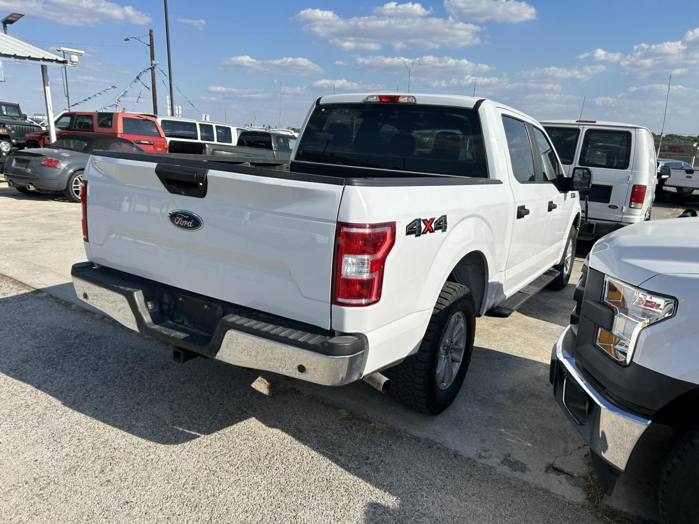 2018 Ford F-150 King-Ranch SuperCrew 5.5-ft. 2WD (1FTEW1EB7JK) with an 3.3L V6 DOHC 24V engine, 6A transmission, located at 1687 Business 35 S, New Braunfels, TX, 78130, (830) 625-7159, 29.655487, -98.051491 - Photo#2