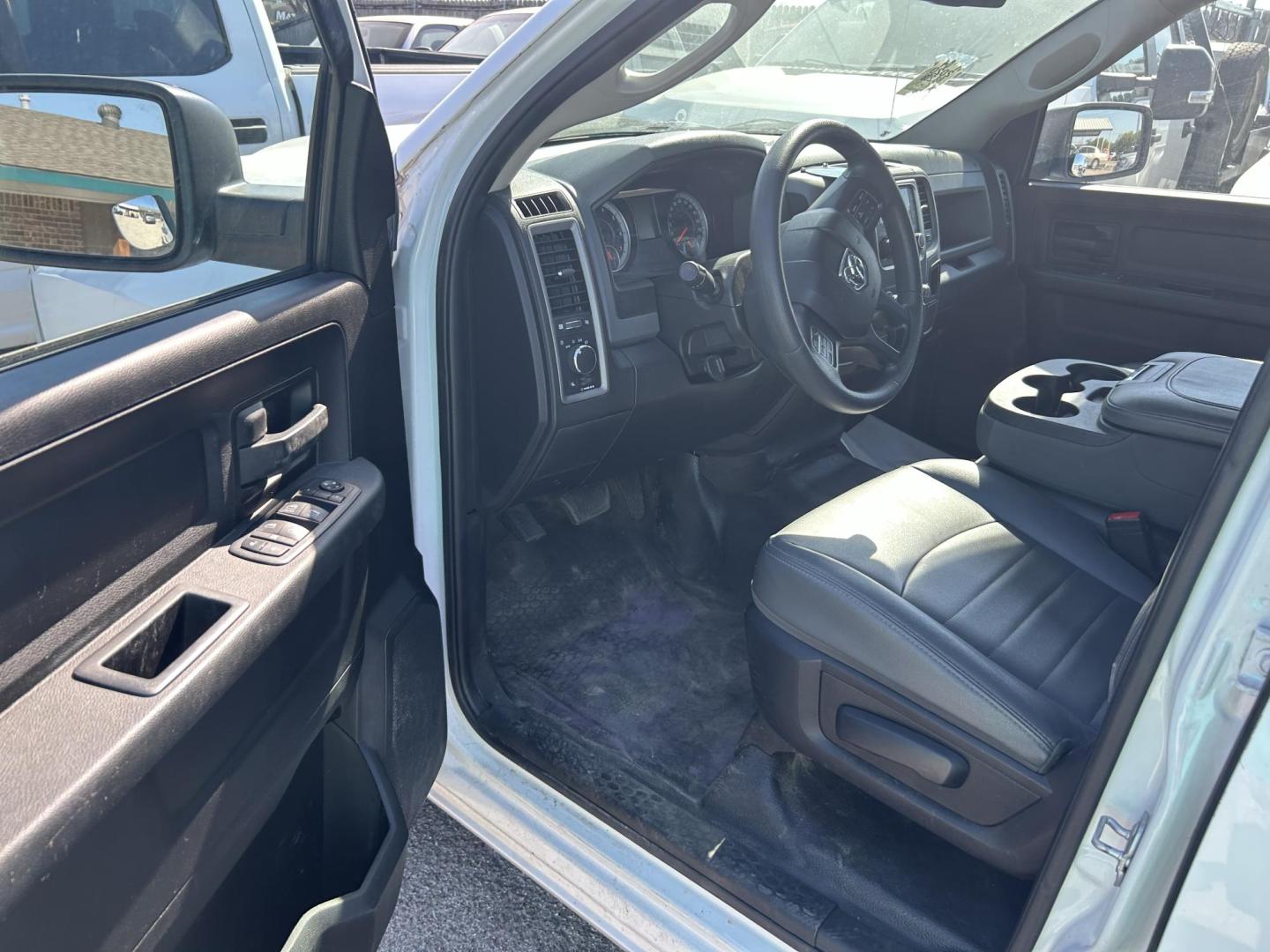2020 White RAM 1500 Classic Tradesman Crew Cab SWB 2WD (3C6RR6KT1LG) with an 5.7L V8 OHV 16V engine, 8A transmission, located at 1687 Business 35 S, New Braunfels, TX, 78130, (830) 625-7159, 29.655487, -98.051491 - Photo#12