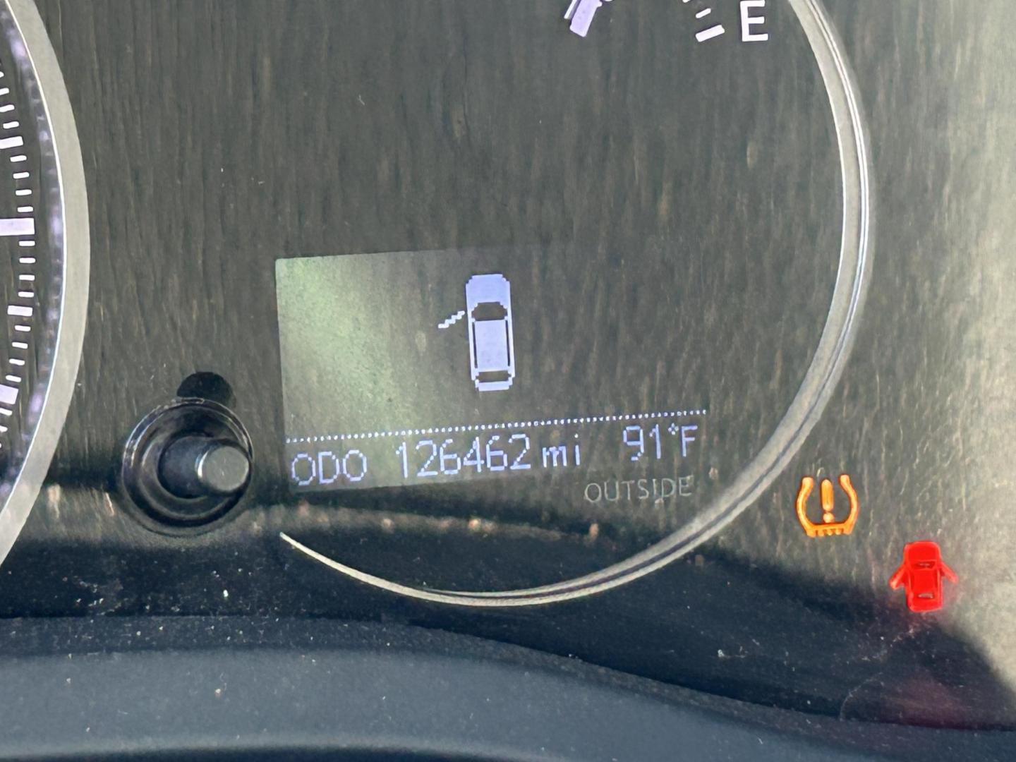 2013 Grey Lexus CT 200h Base (JTHKD5BH3D2) with an 1.8L L4 HYBRID engine, Continuously Variable Transmission transmission, located at 1687 Business 35 S, New Braunfels, TX, 78130, (830) 625-7159, 29.655487, -98.051491 - Photo#13