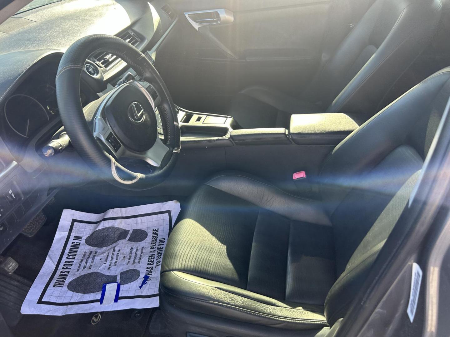 2013 Grey Lexus CT 200h Base (JTHKD5BH3D2) with an 1.8L L4 HYBRID engine, Continuously Variable Transmission transmission, located at 1687 Business 35 S, New Braunfels, TX, 78130, (830) 625-7159, 29.655487, -98.051491 - Photo#5